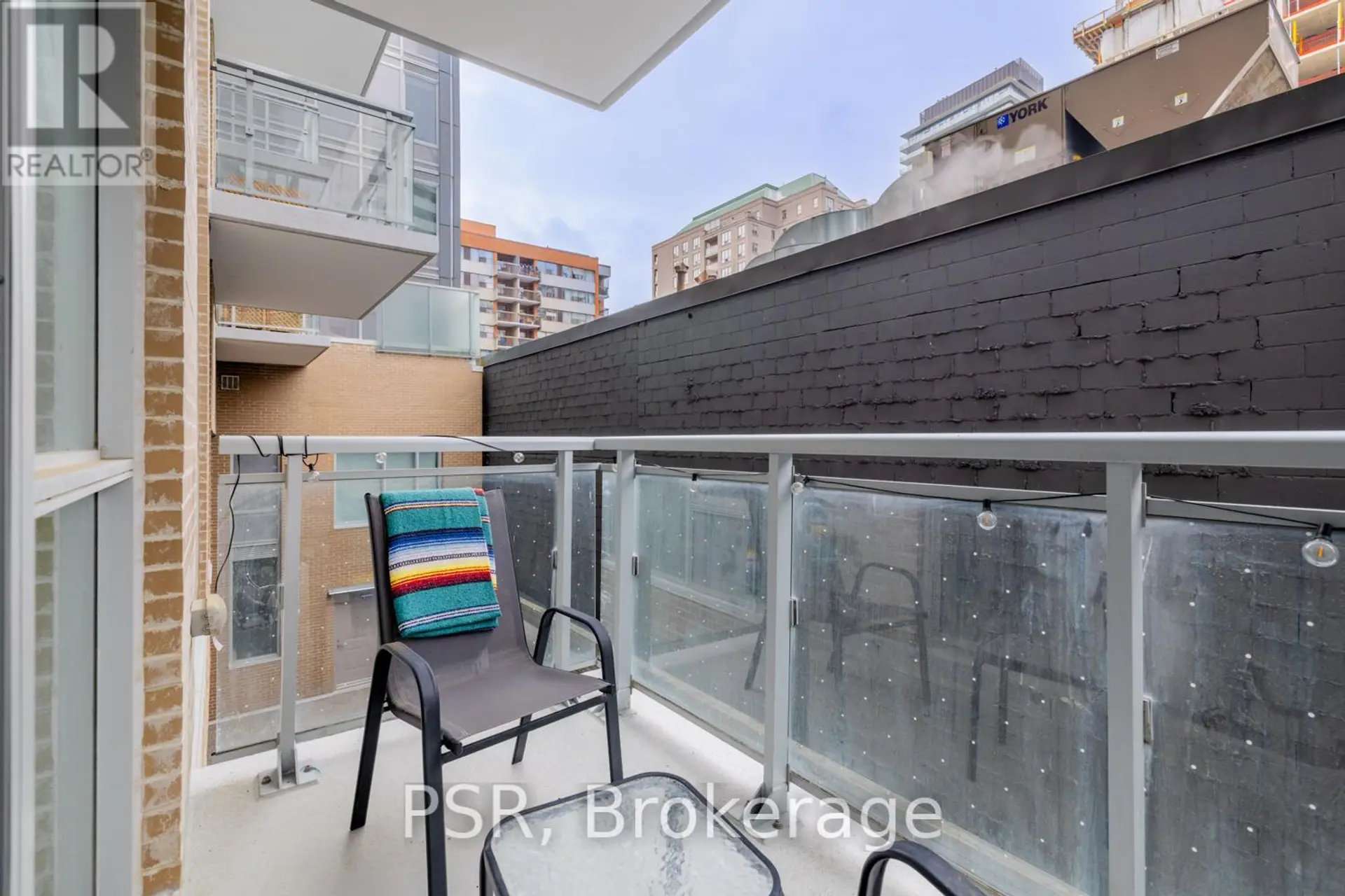 #202 68 MERTON STREET - Image 13