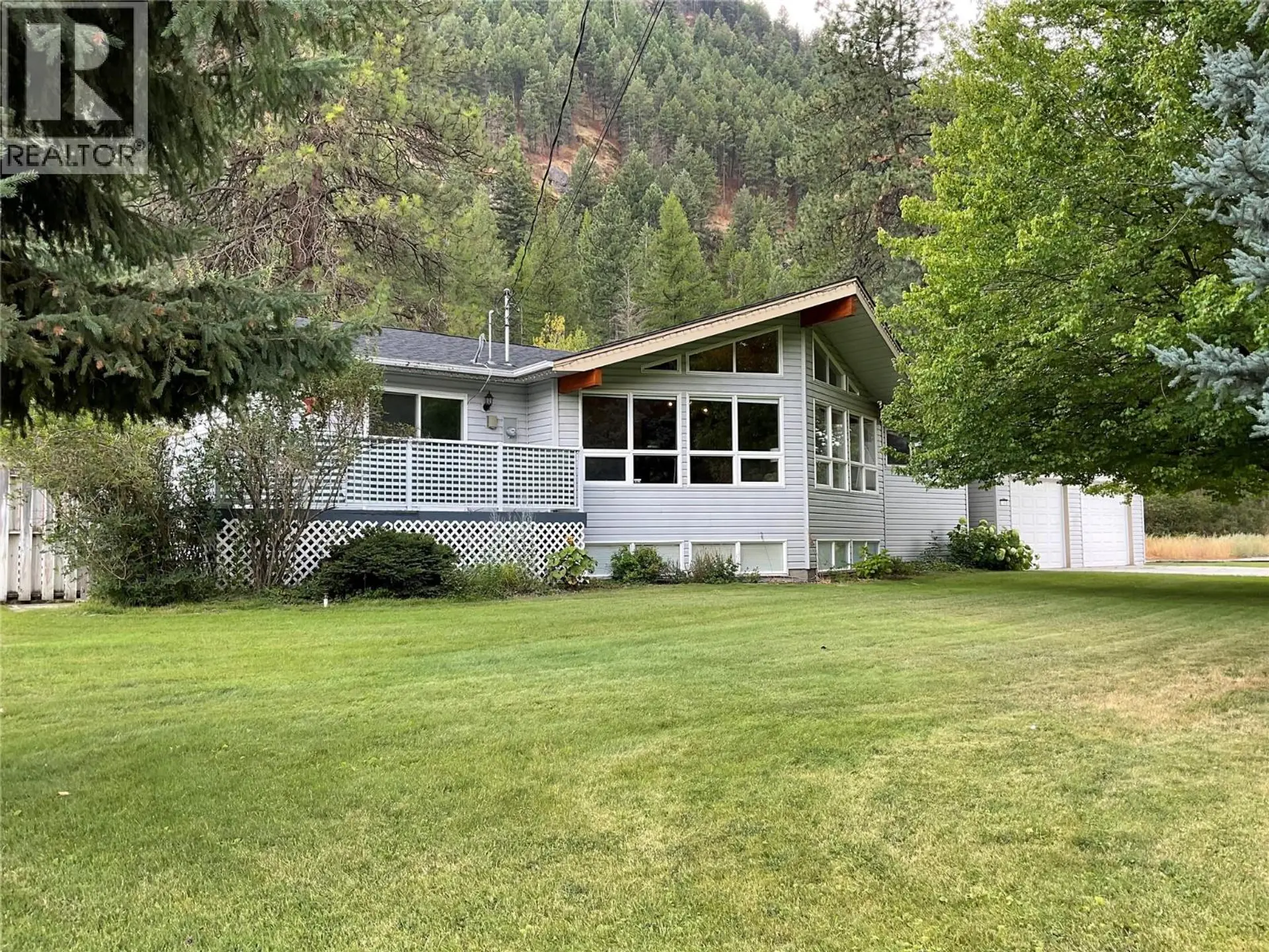 Property at 706 Central Avenue, Midway, BC