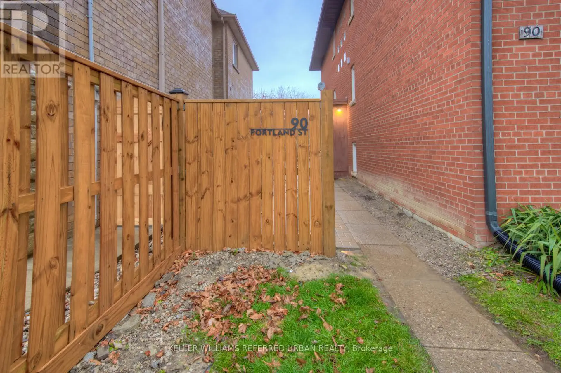 90 PORTLAND STREET - Image 16