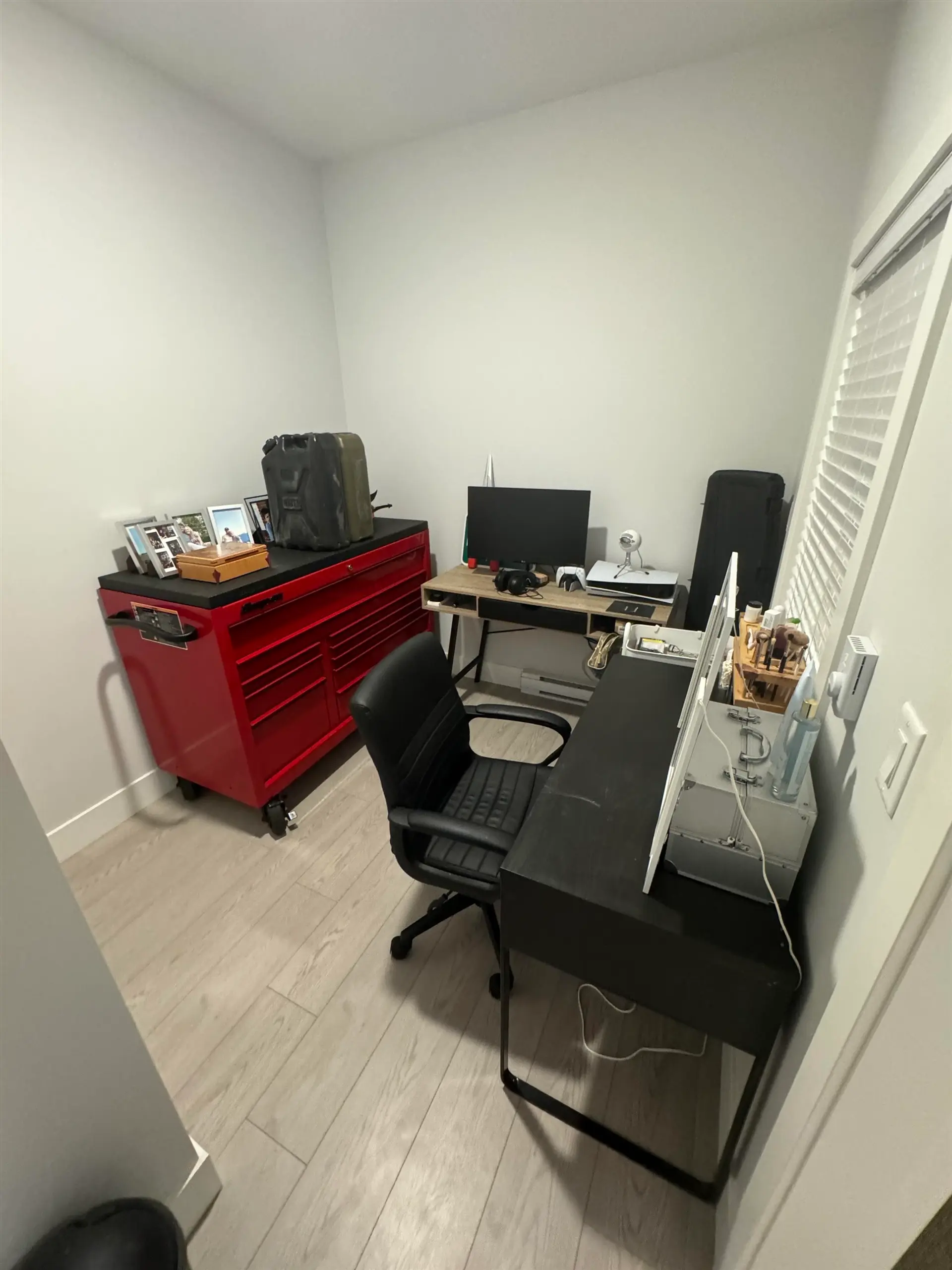 #401 20360 Logan Avenue - Image 6