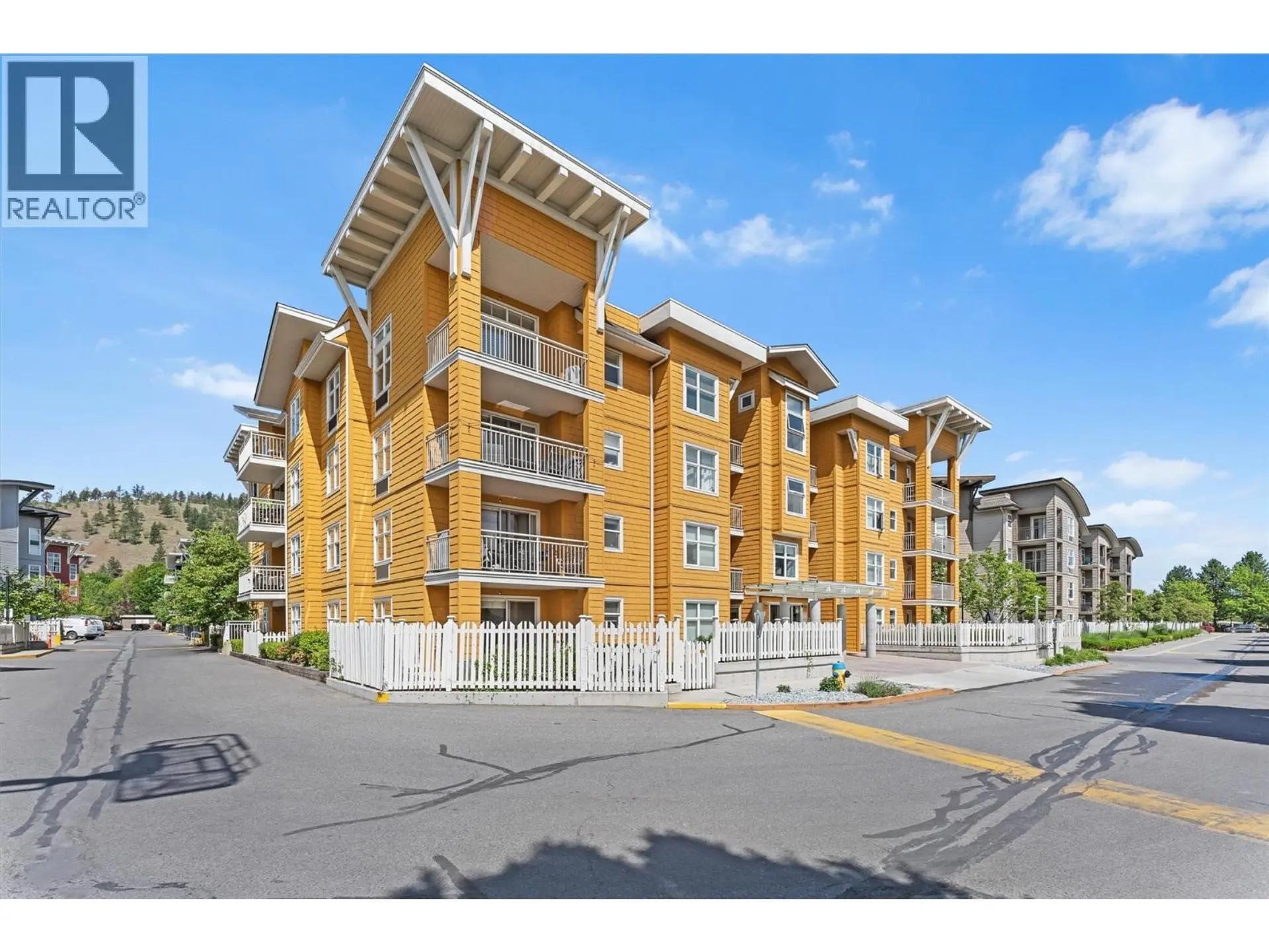 Property at #404 571 Yates Road, Kelowna, BC