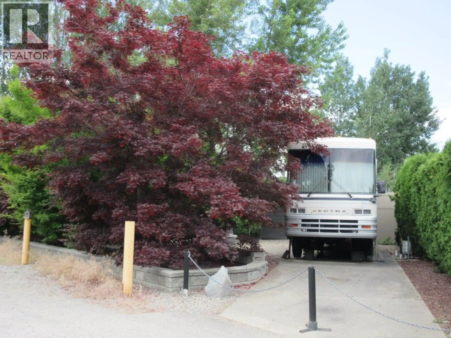 #633 415 Commonwealth Road - Image 1