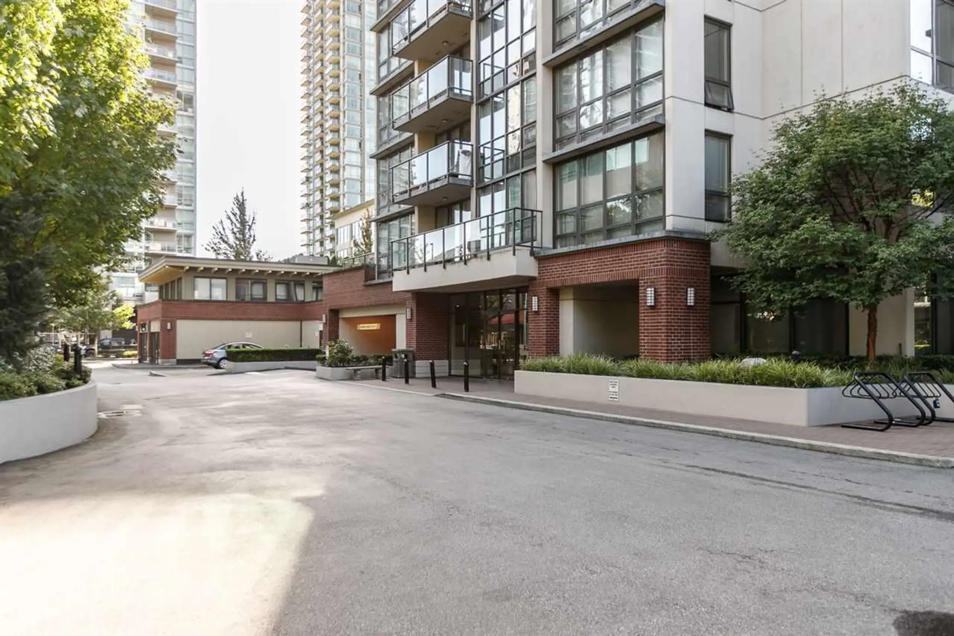#301 2959 Glen Drive - Image 2