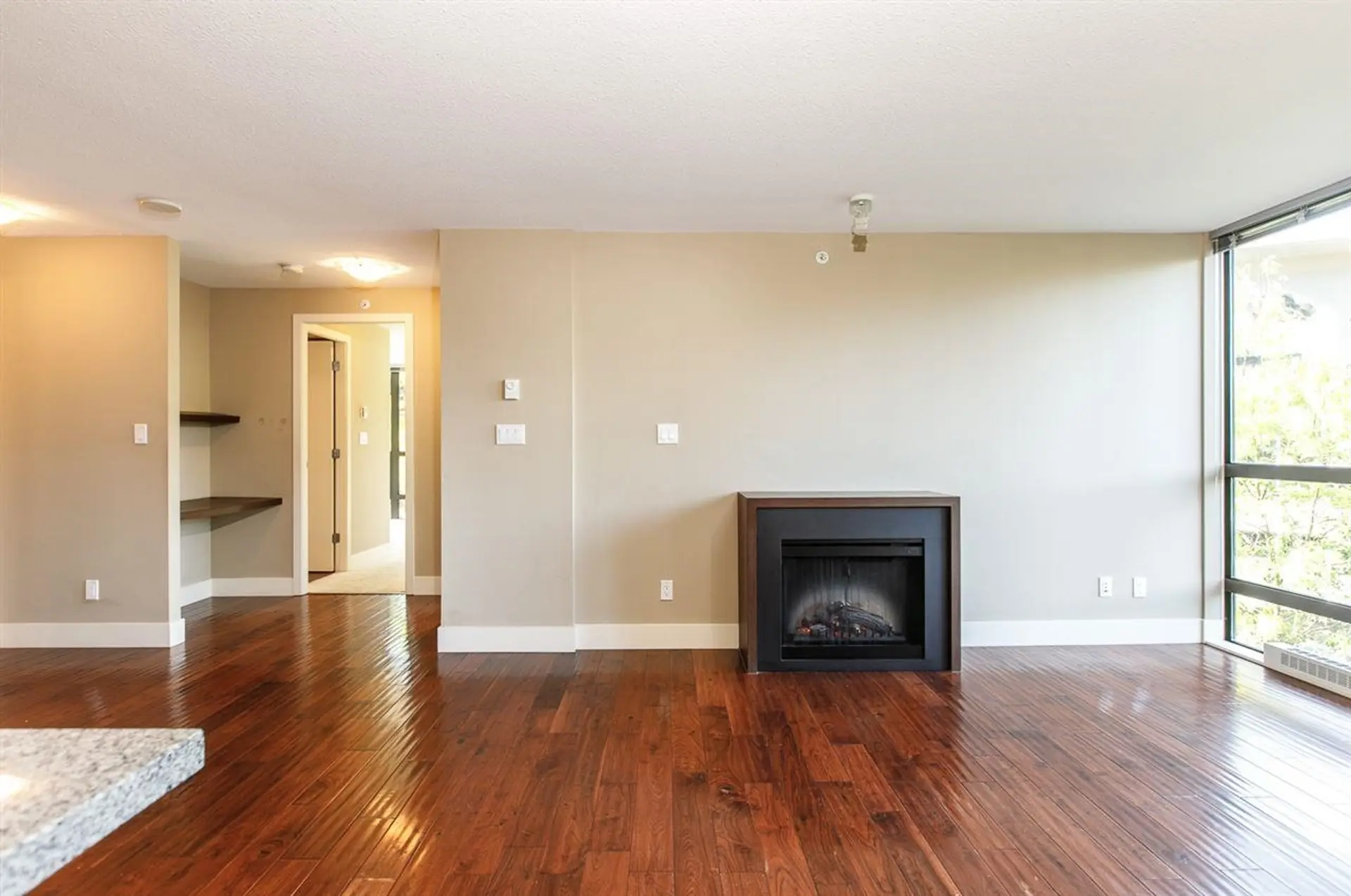 #301 2959 Glen Drive - Image 14