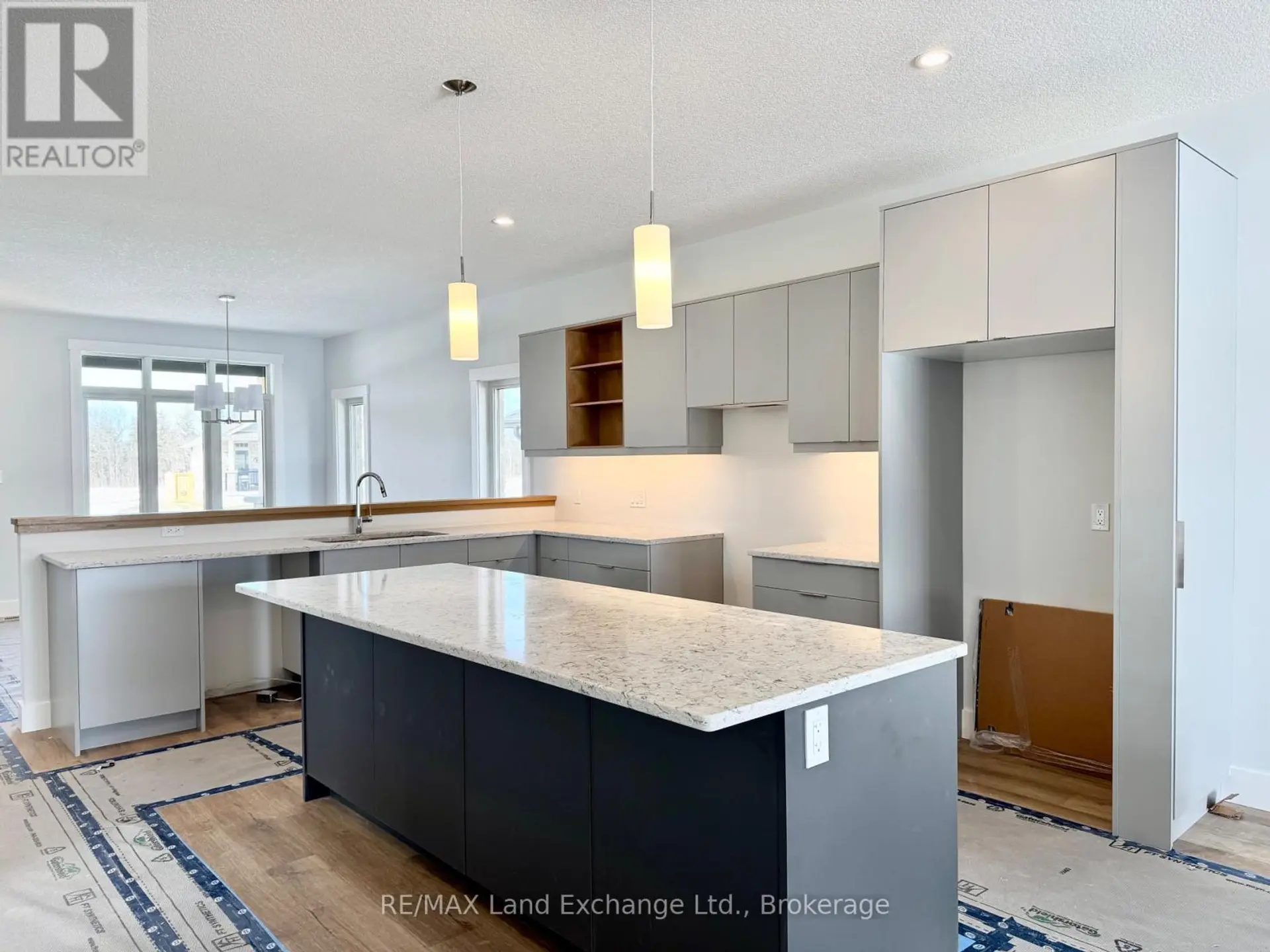 358 IVINGS DRIVE - Image 3