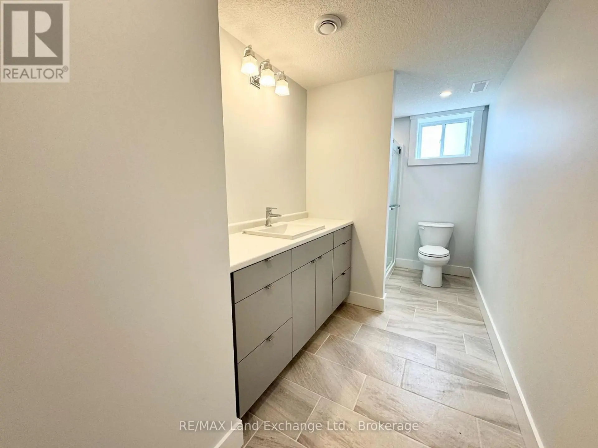 358 IVINGS DRIVE - Image 18