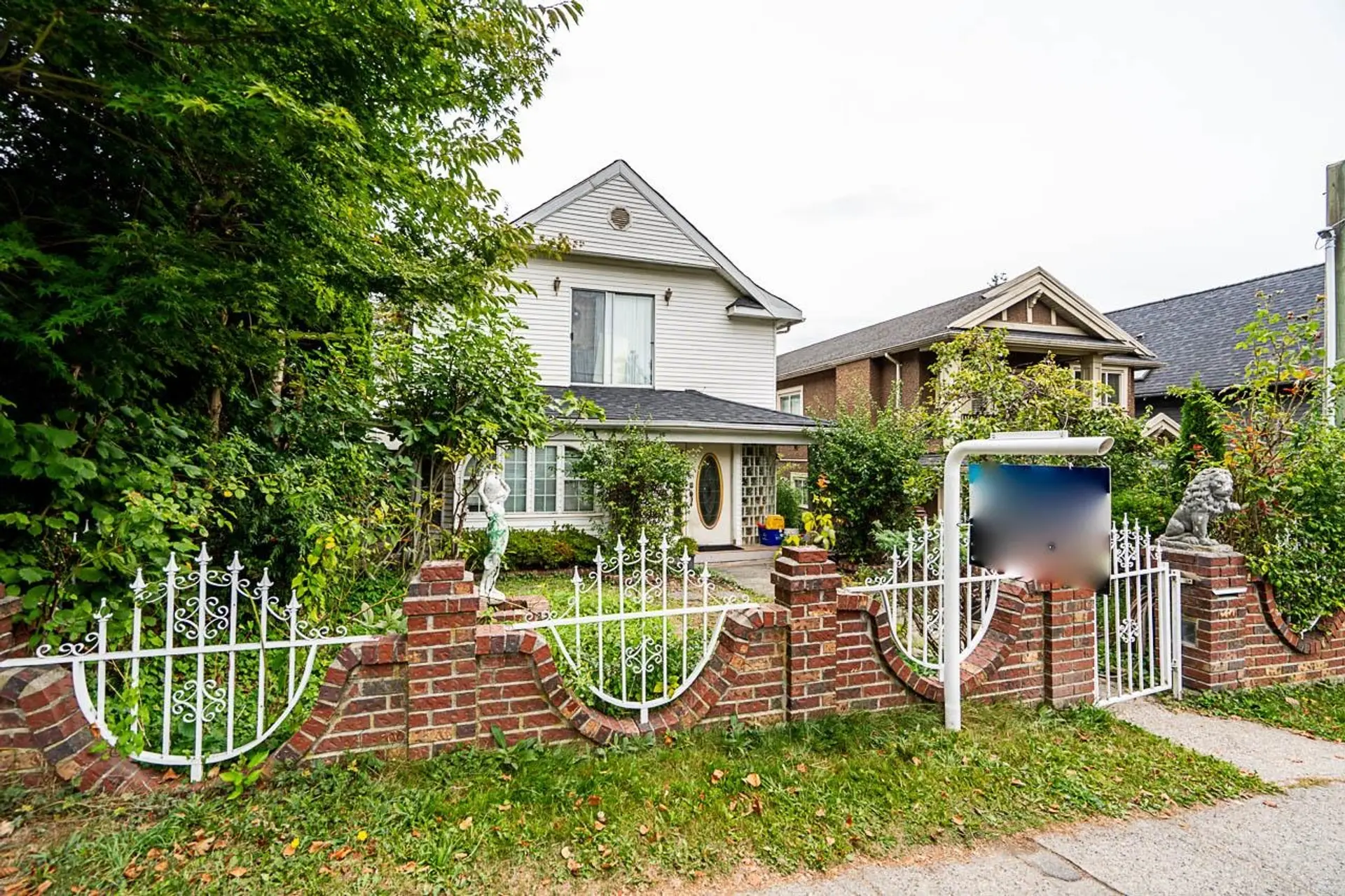 333 E 28th Avenue - Image 2