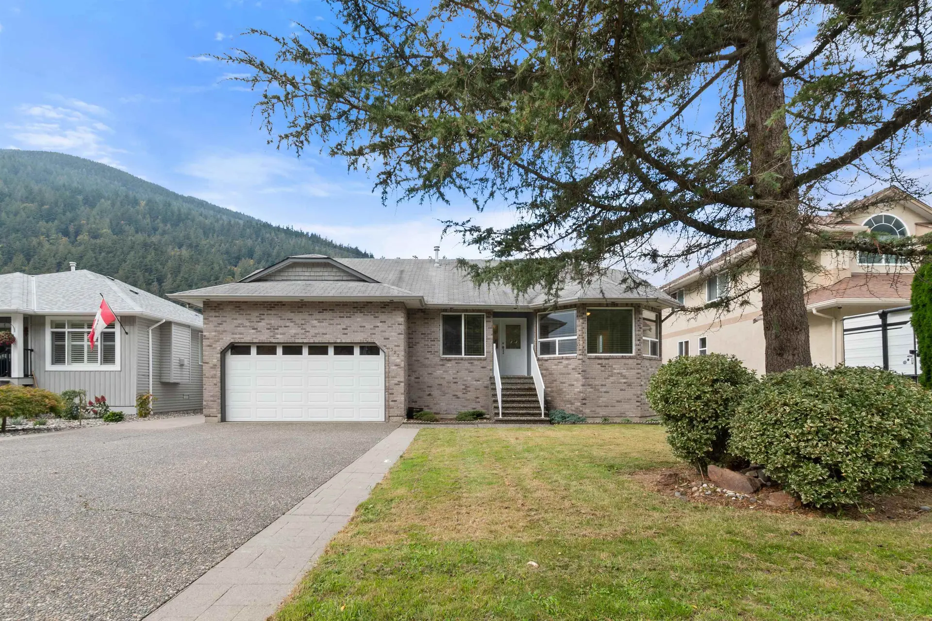 Property at 322 Miami River Drive, Harrison Hot Springs, BC