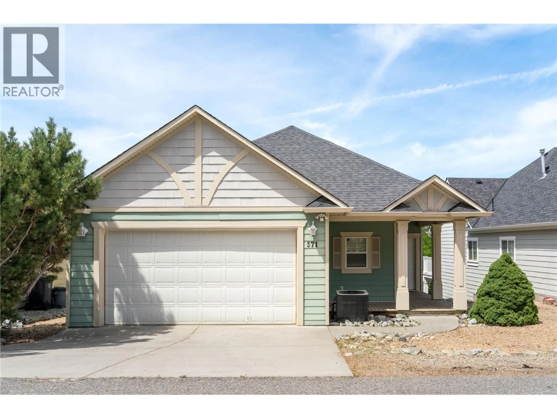 Property at 371 MCCARREN Avenue, Kelowna, BC