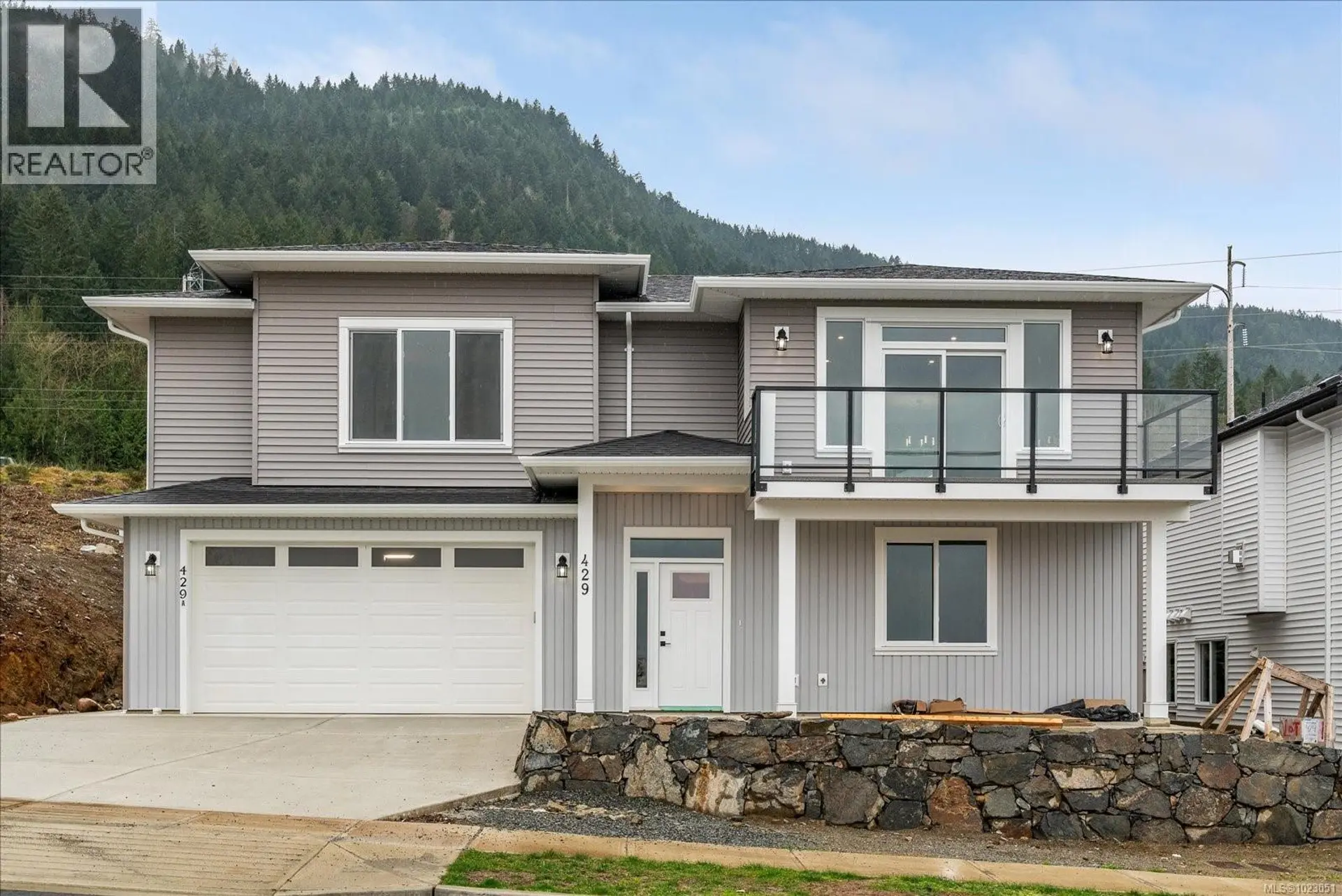 Property at 429 Colonia Dr S, Ladysmith, BC