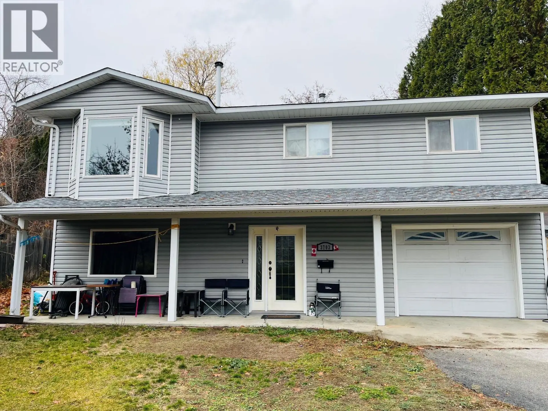 Property at 3703 9th Avenue, Castlegar, BC
