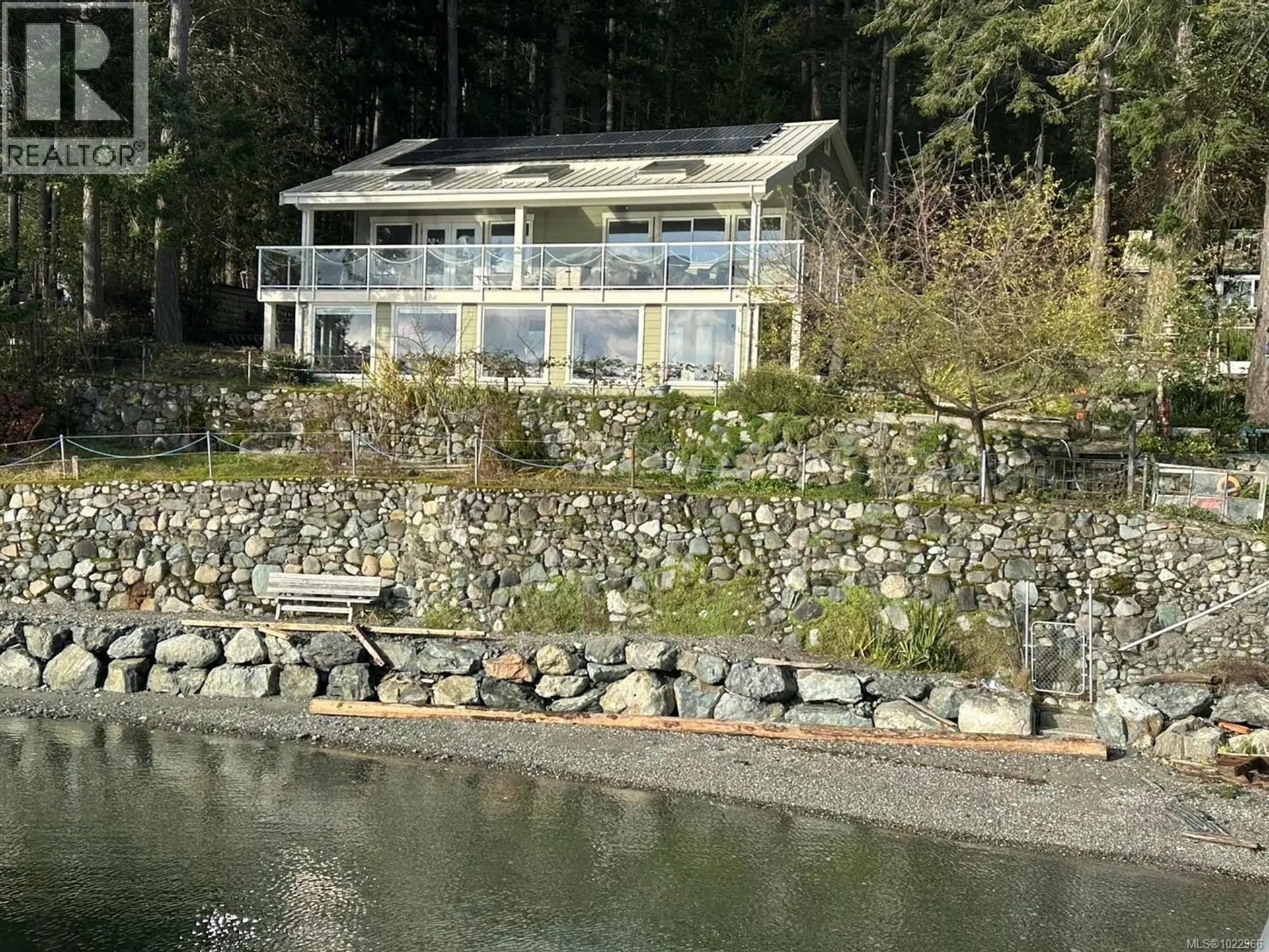 Property at 10 McKenzie Cres, Piers Island, BC