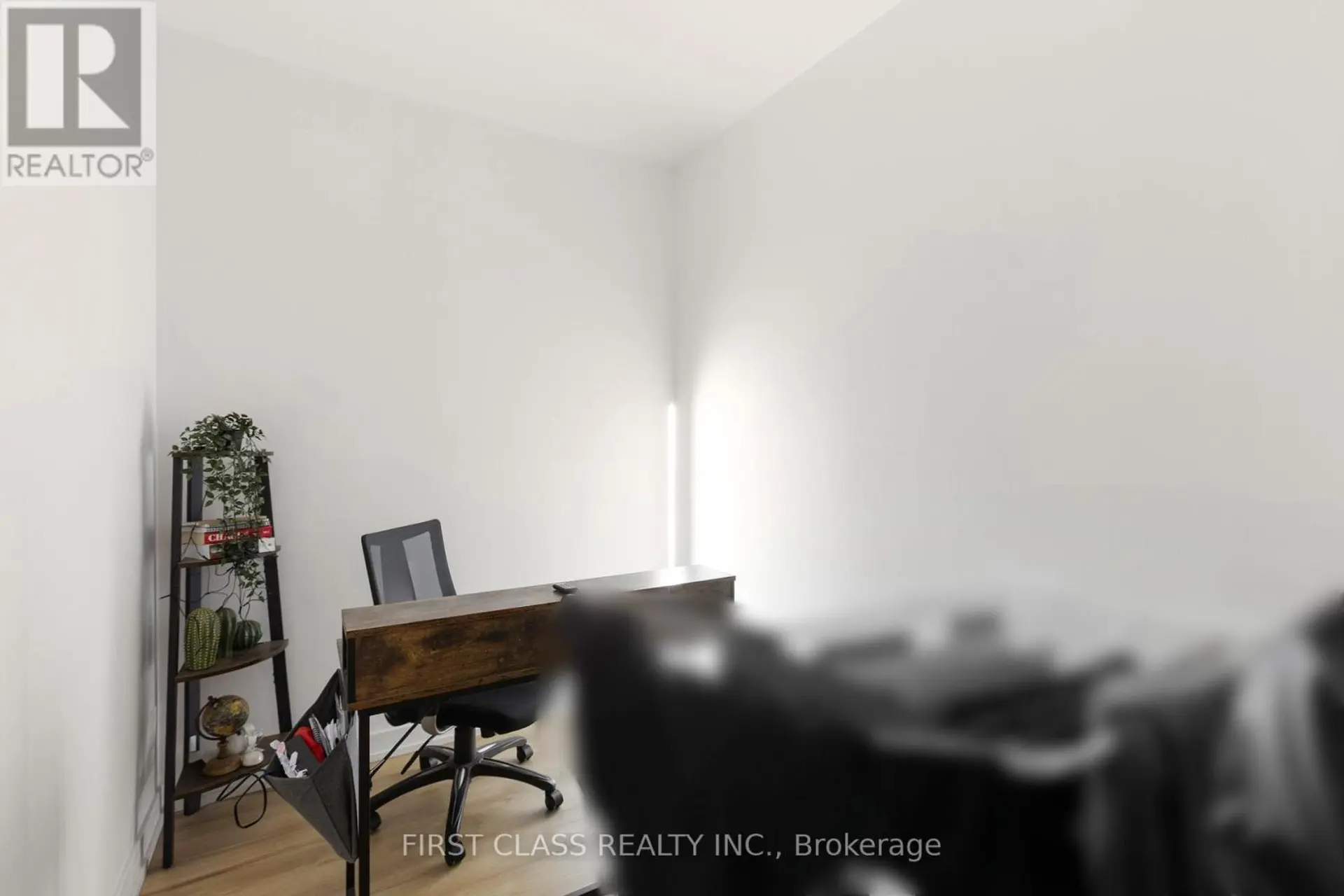 #2606 135 EAST LIBERTY STREET - Image 10