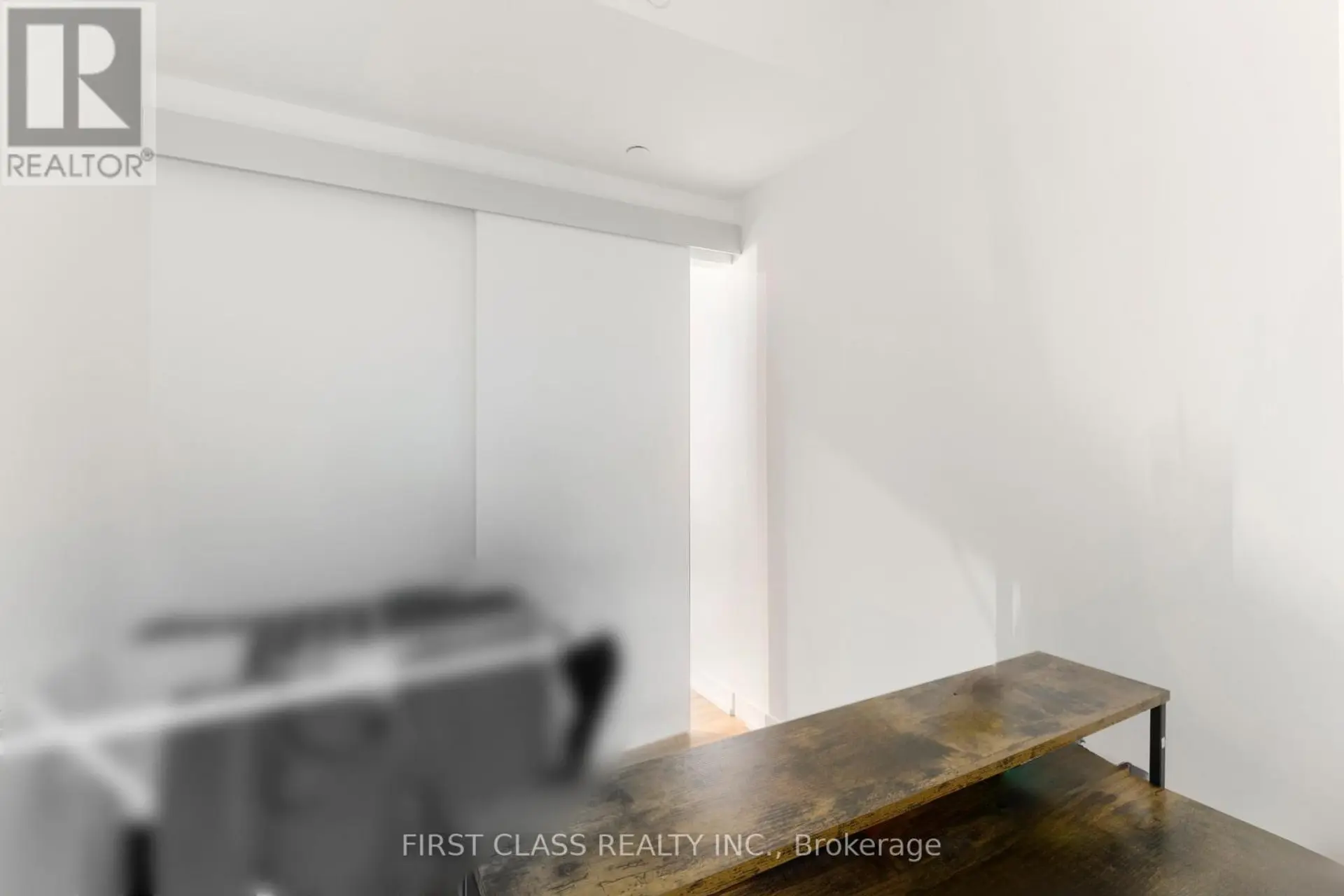 #2606 135 EAST LIBERTY STREET - Image 11