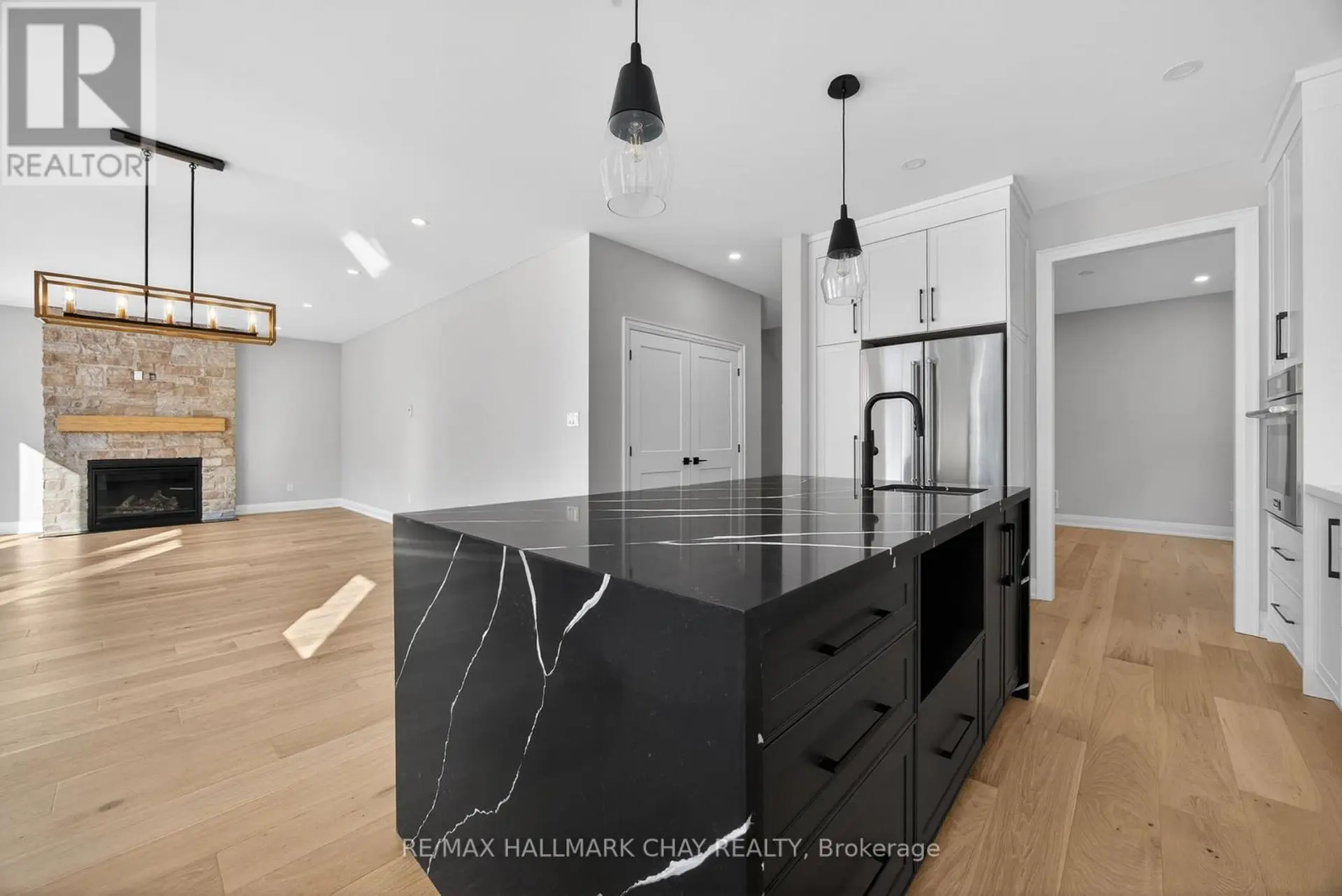 86 37TH STREET N - Image 7