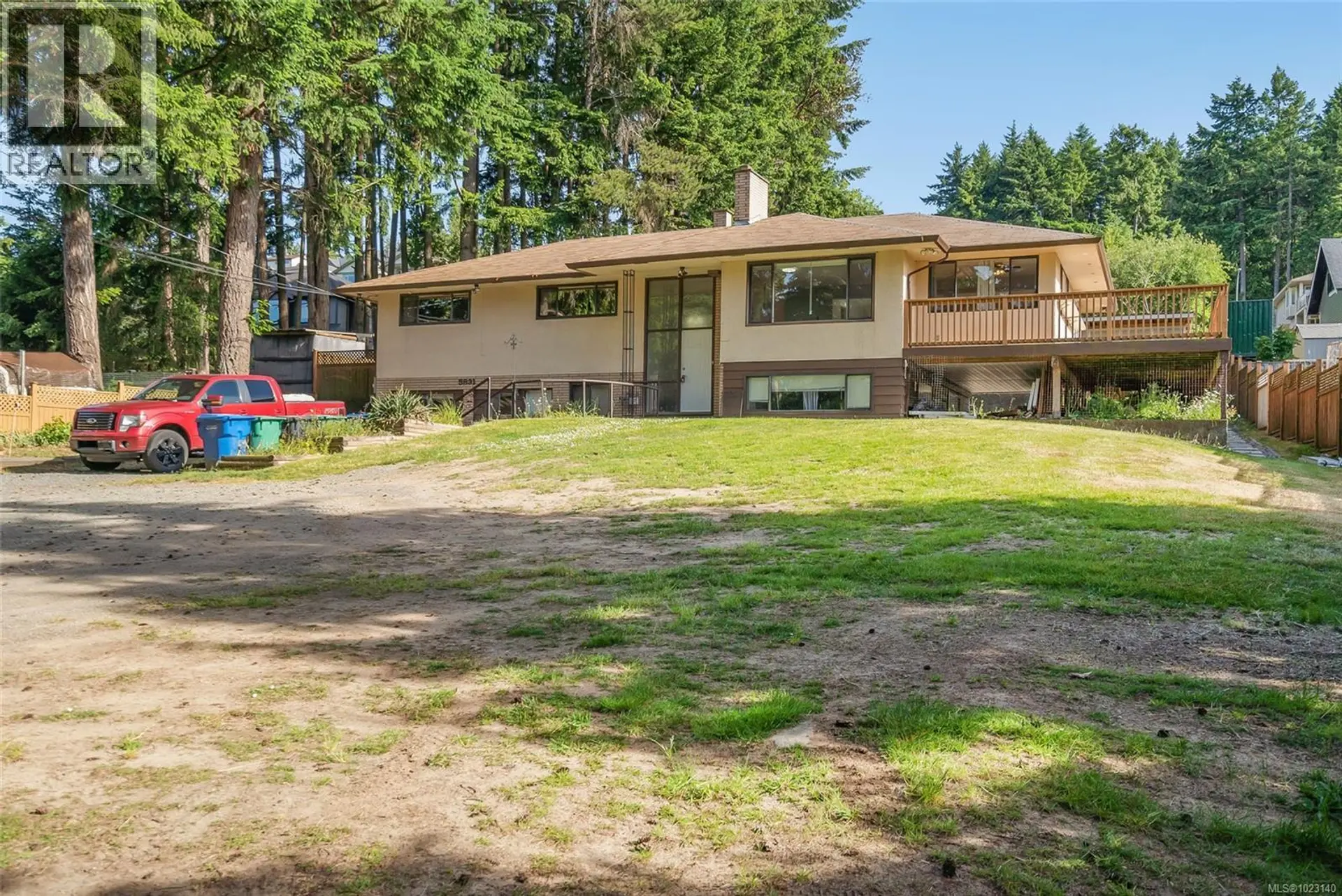 Property at 5831 Hammond Bay Rd, Nanaimo, BC