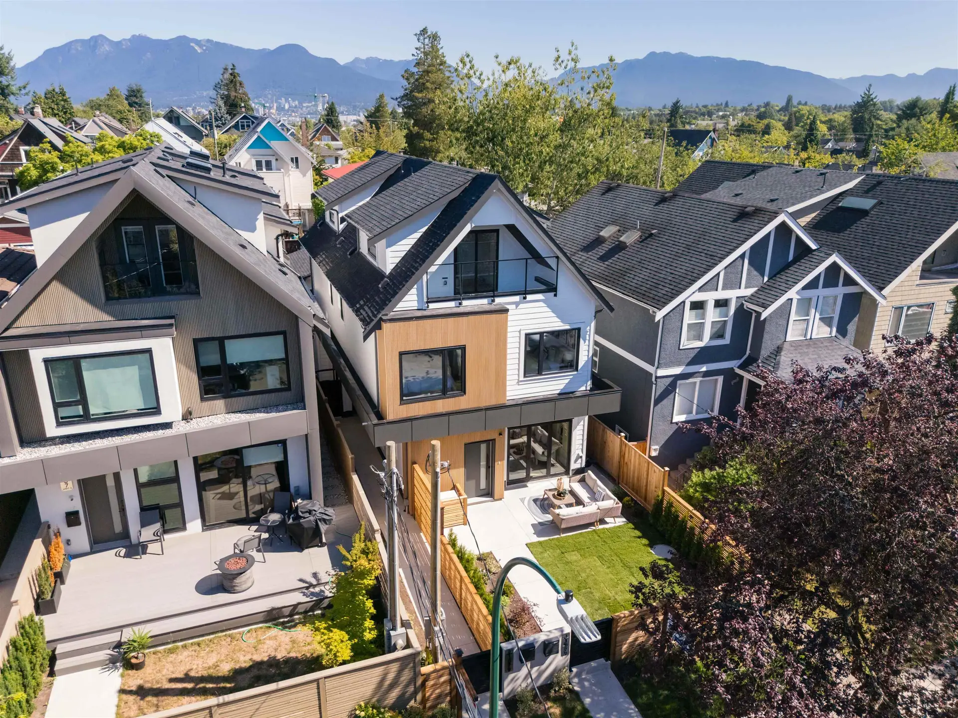 Property at ##1 1079 E 14th Avenue, Vancouver, BC