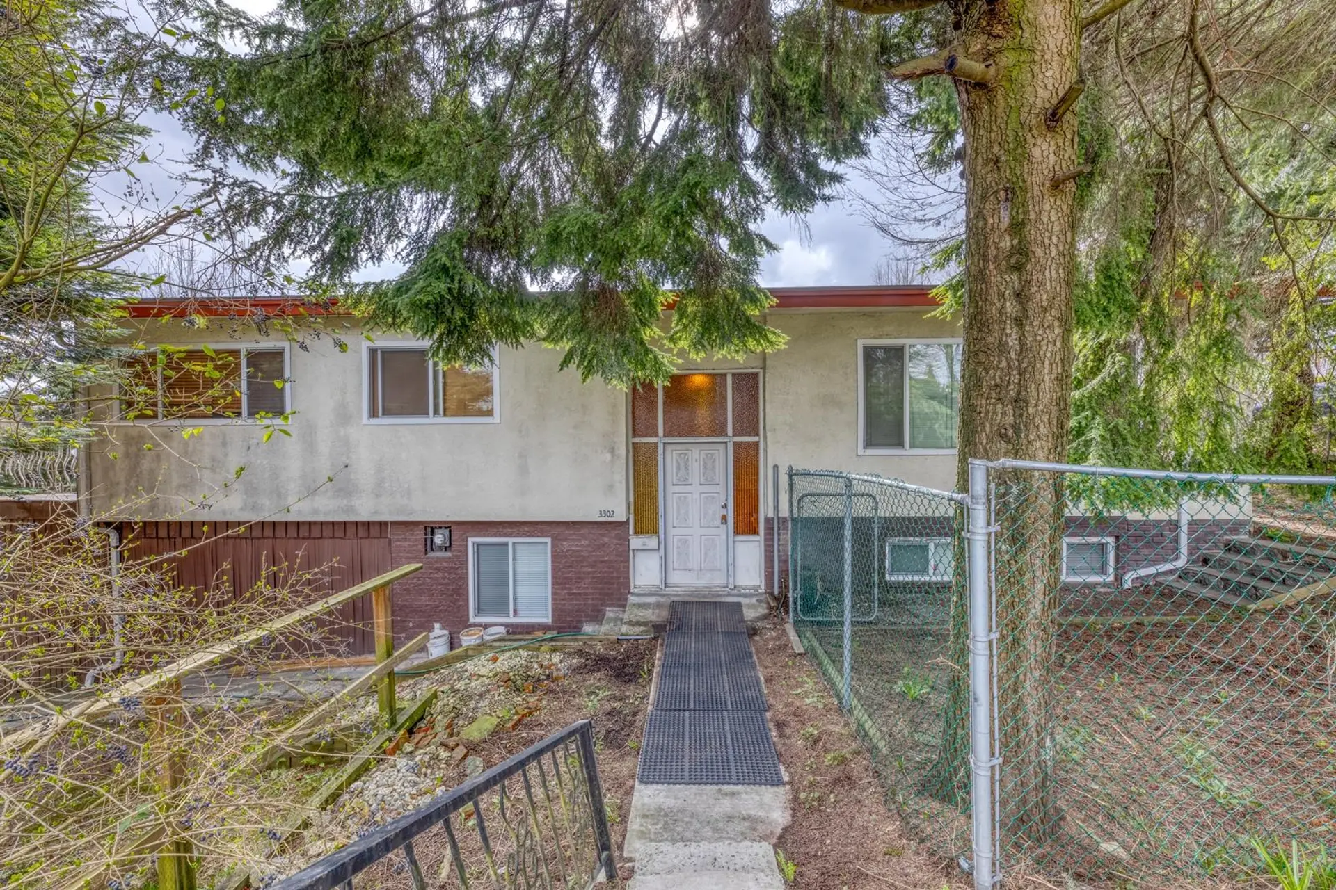 Property at 3302 E 5th Avenue, Vancouver, BC