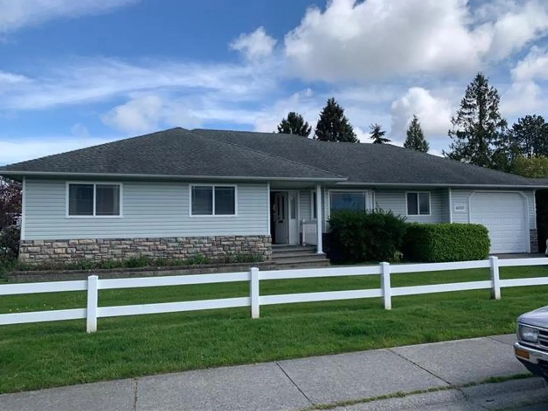 Property at 6073 44a Avenue, Ladner, BC