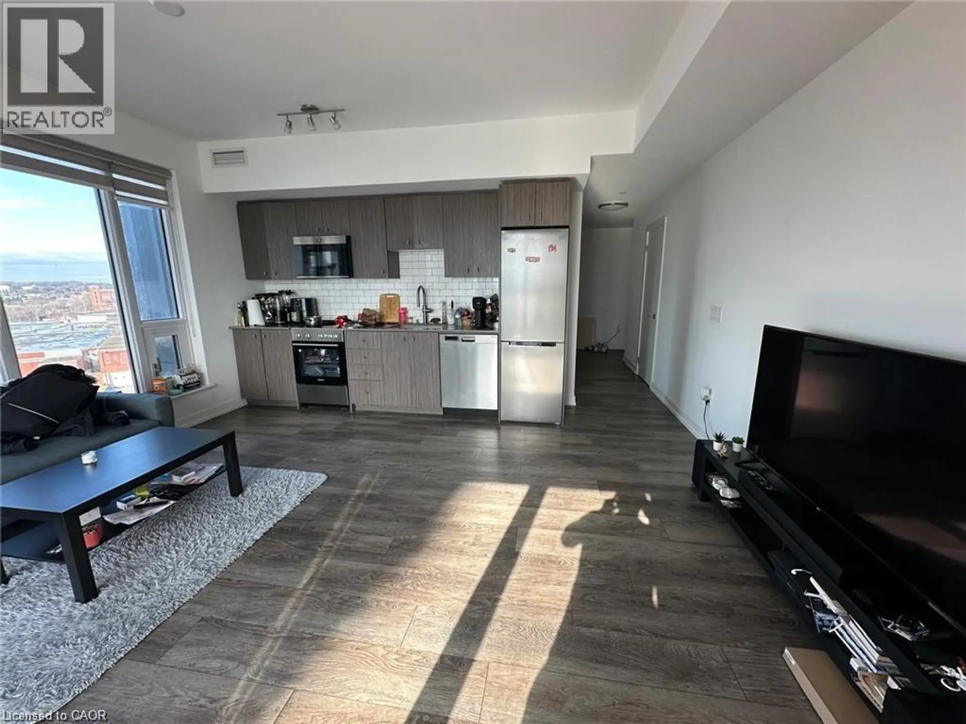 #606 15 WELLINGTON STREET S - Image 6