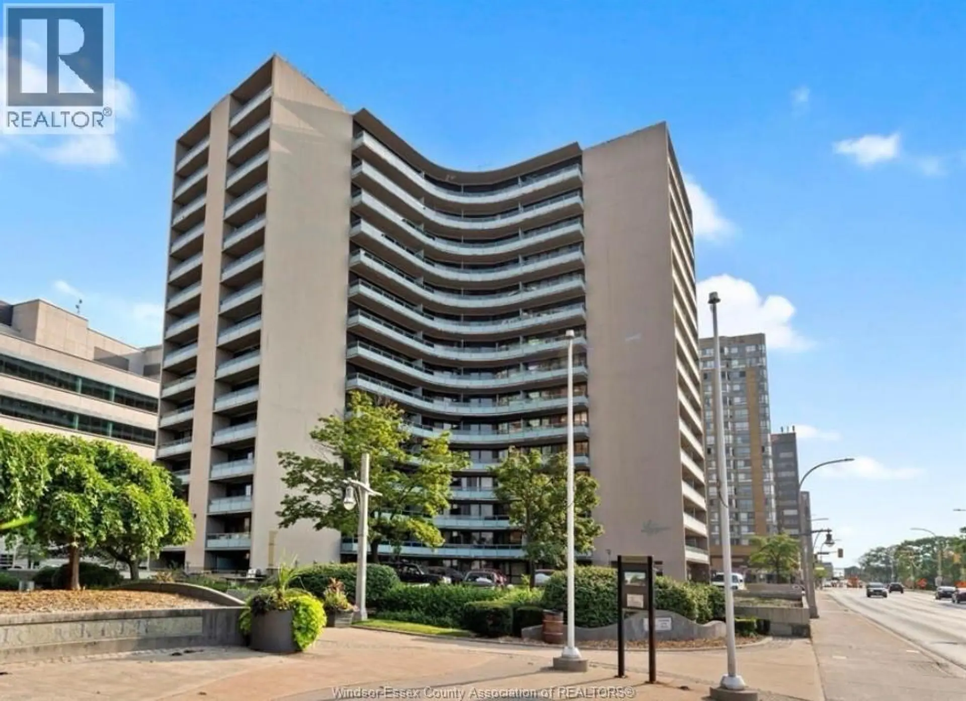 #107 111 Riverside DRIVE East - Image 1