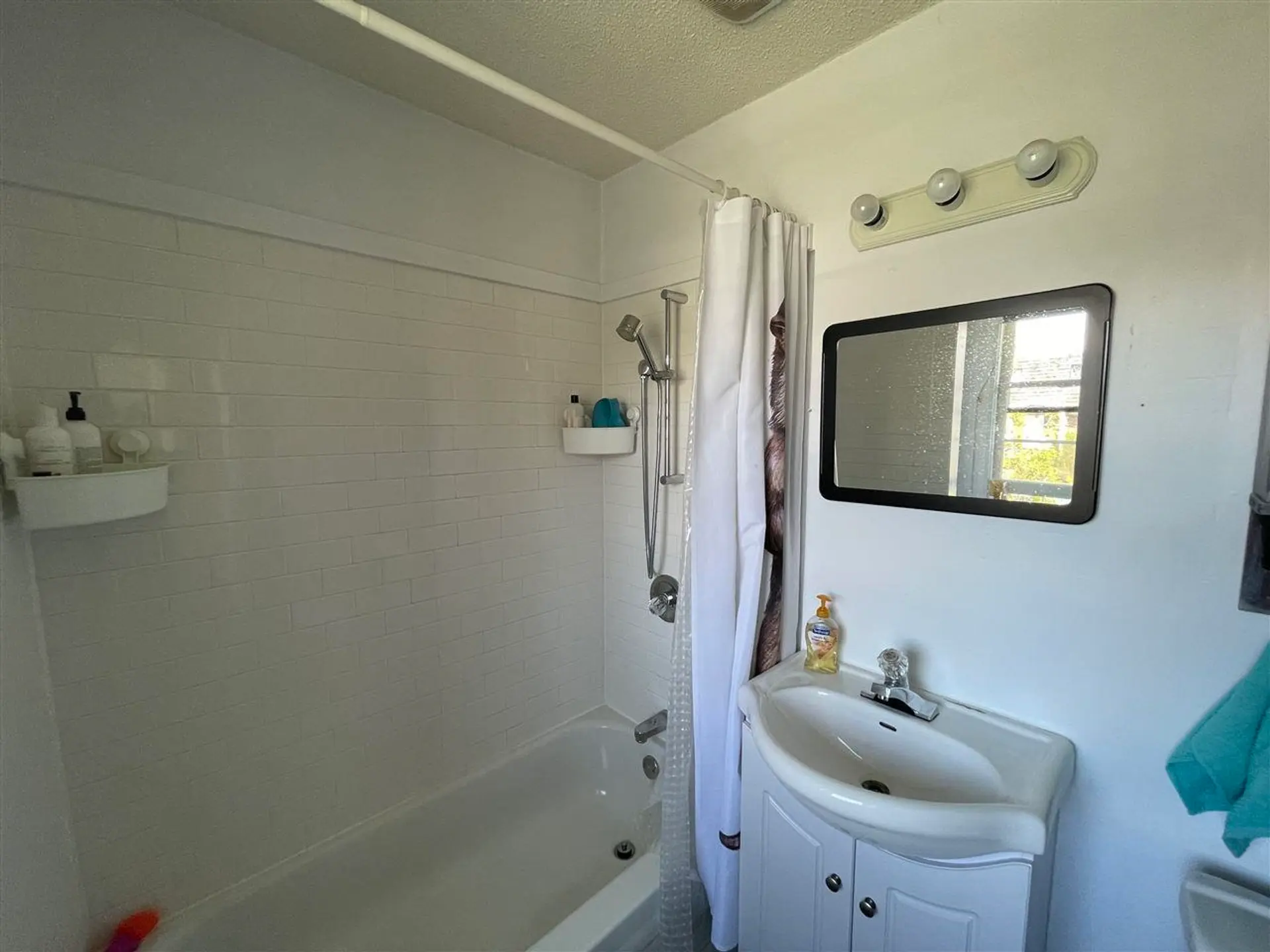 88 W 48th Avenue - Image 10
