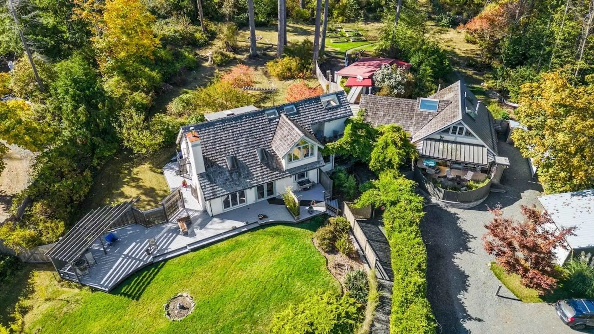Property at 1901 East Road, Islands Other, BC