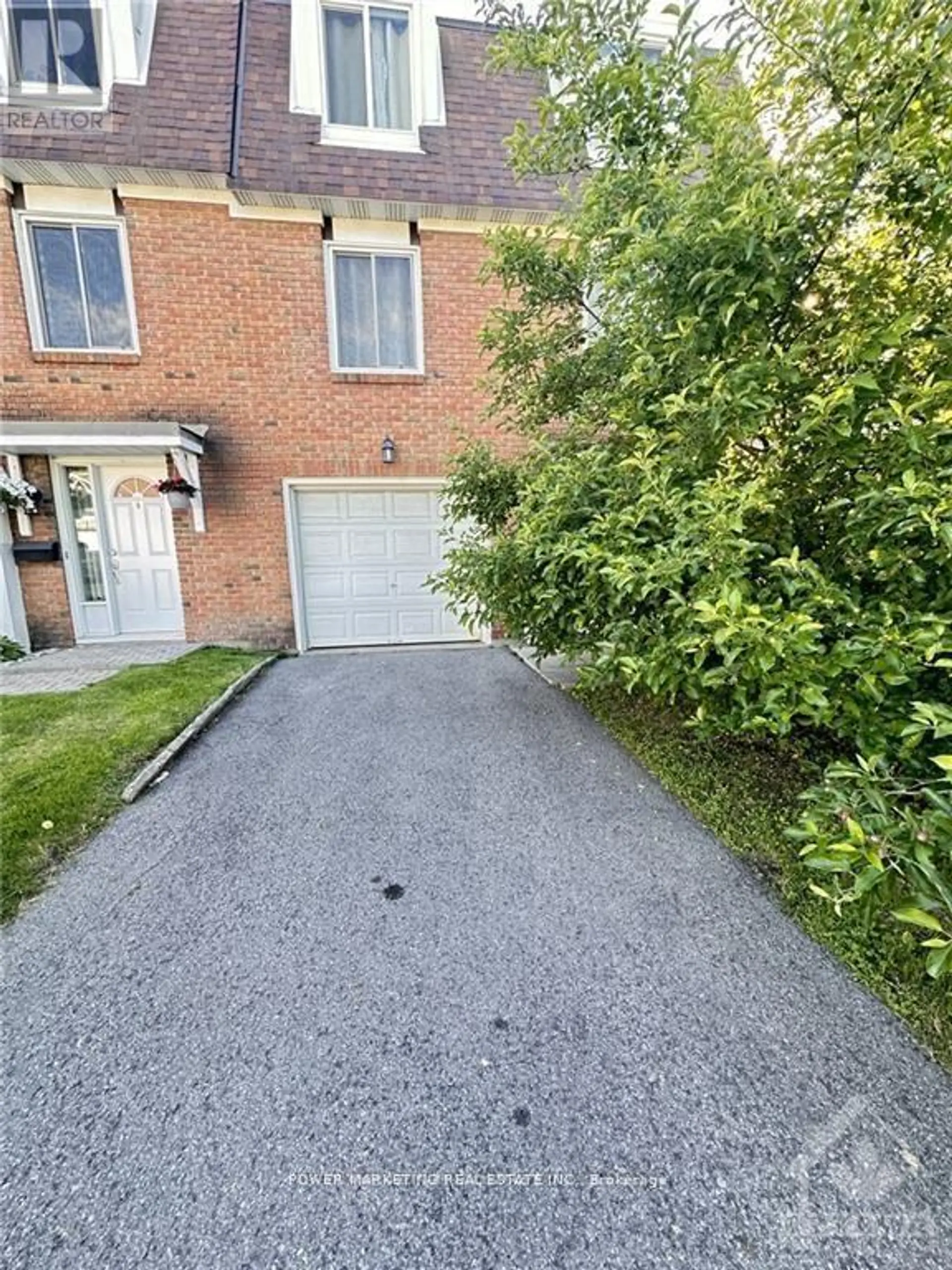 1833 AXMINSTER COURT - Image 1