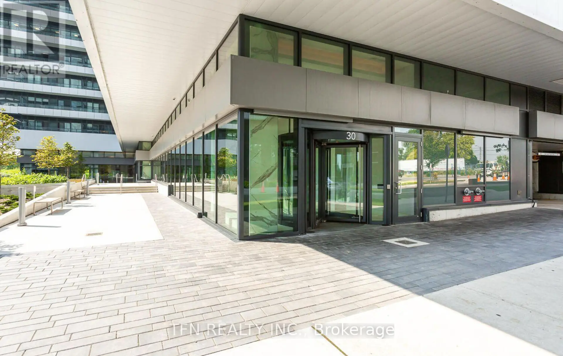 #2722 30 SHORE BREEZE DRIVE - Image 17