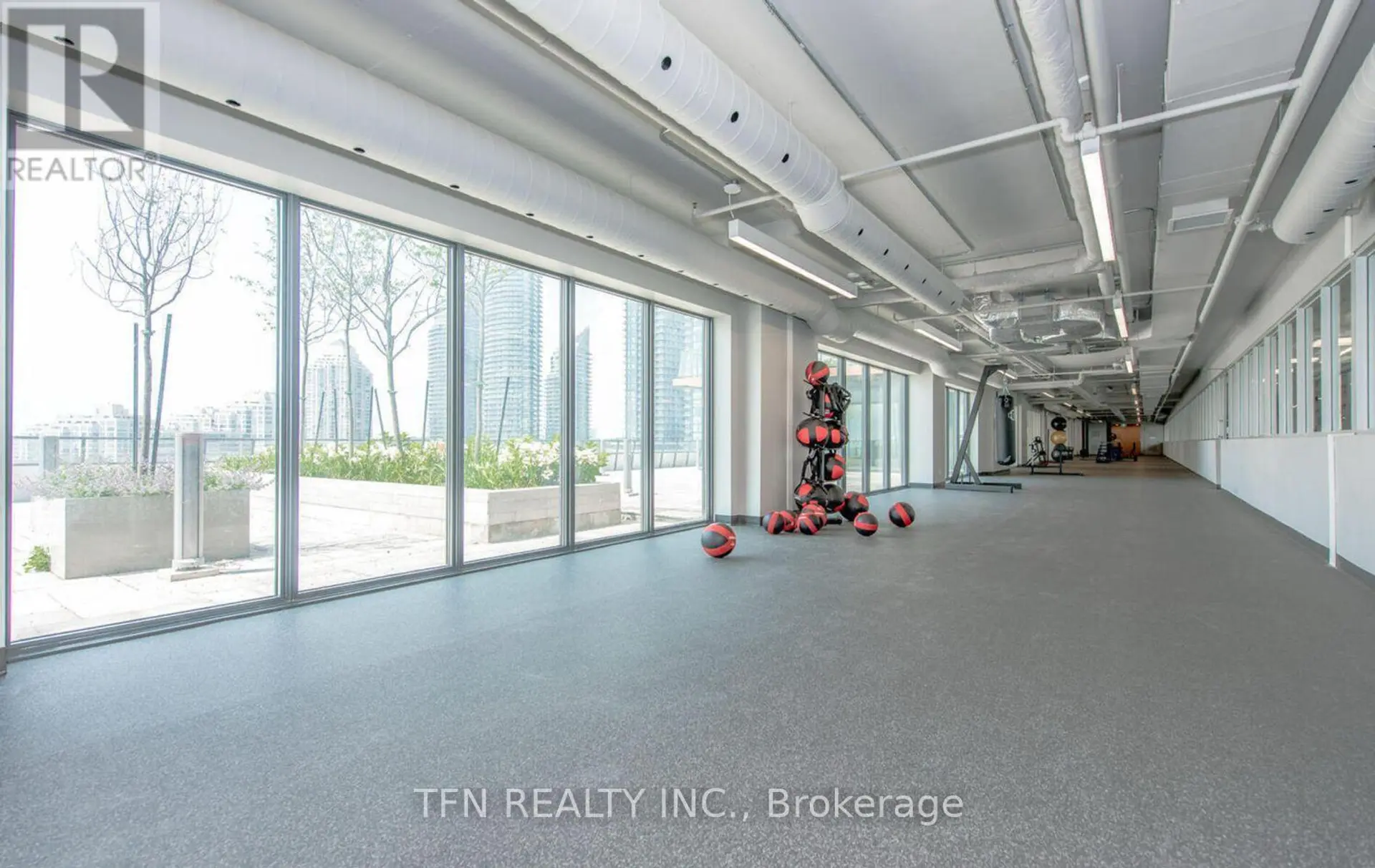 #2722 30 SHORE BREEZE DRIVE - Image 3