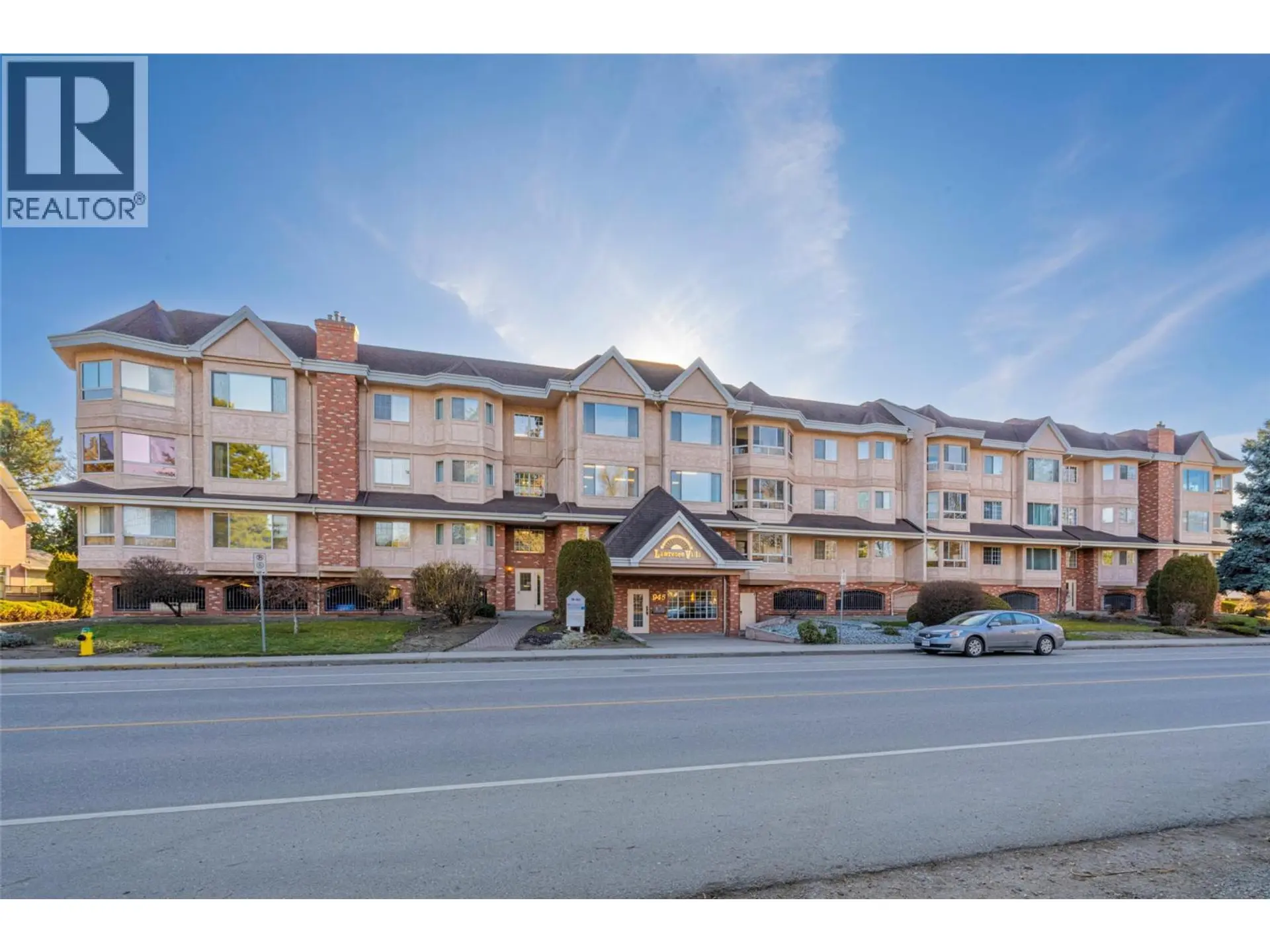 Property at #308 945 Lawrence Avenue, Kelowna, BC