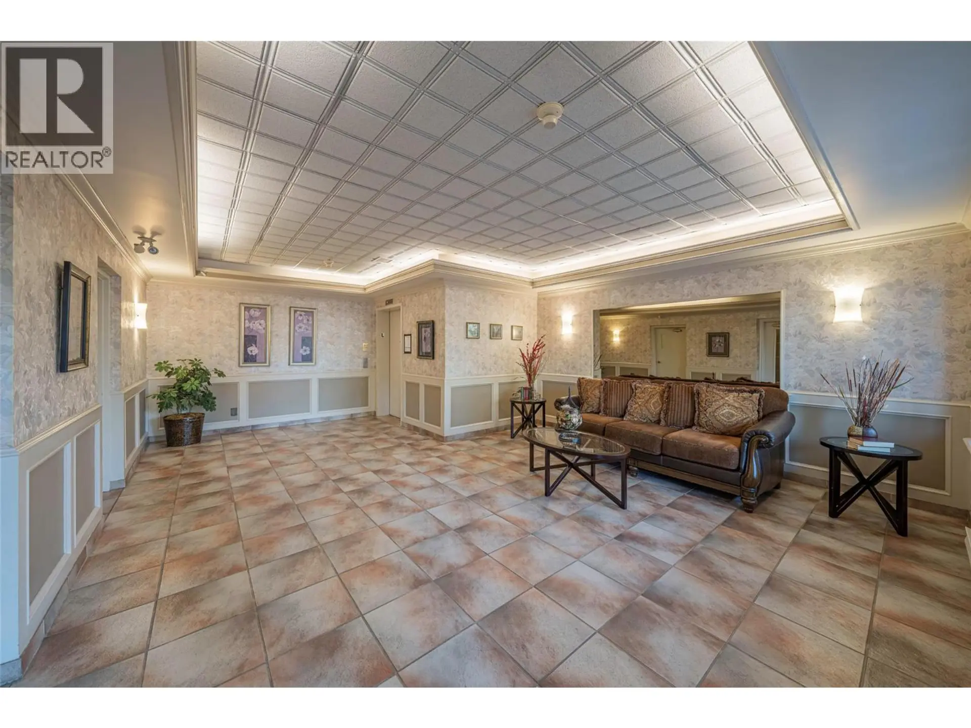 #308 945 Lawrence Avenue - Image 3
