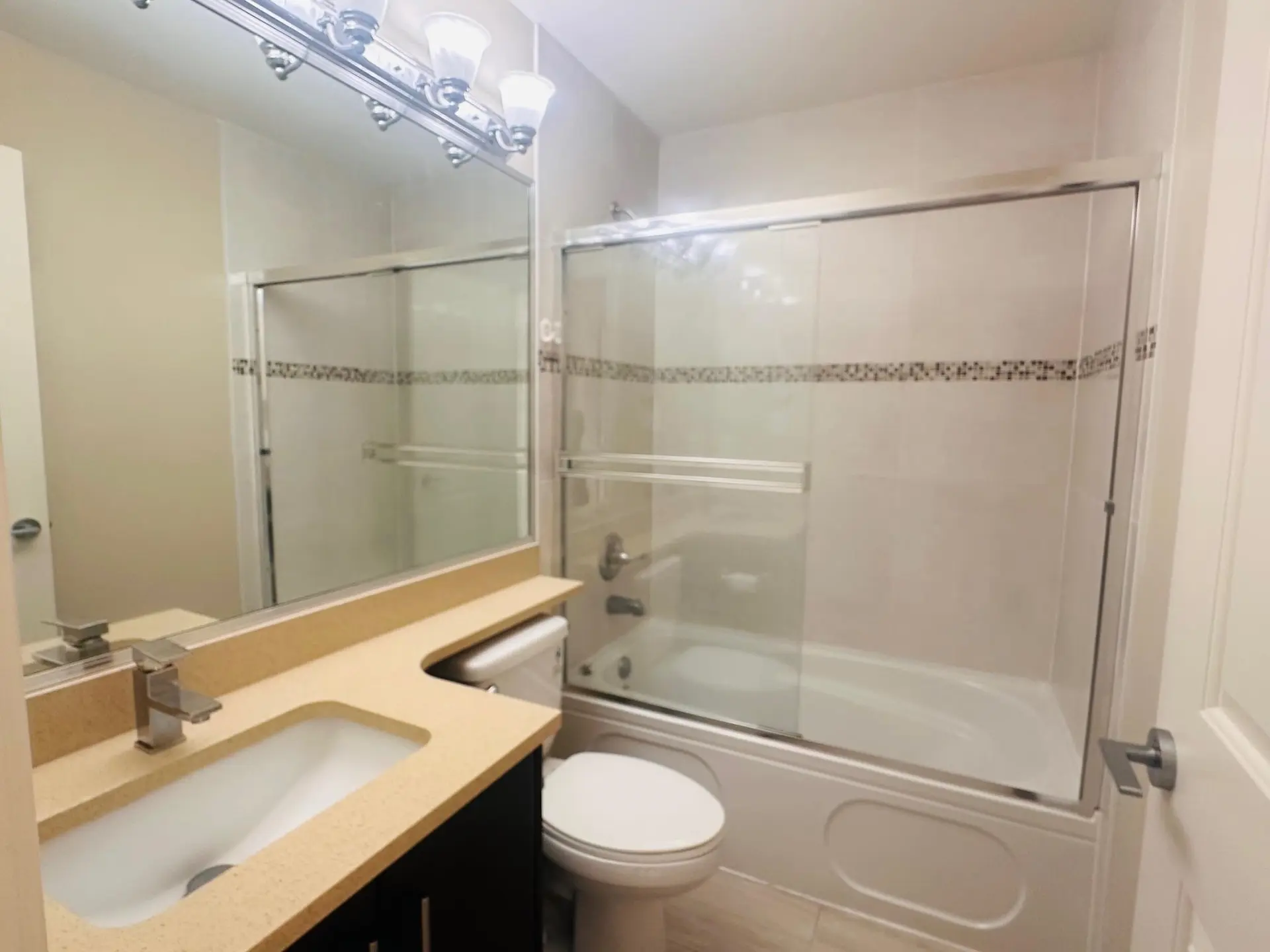 #16 9811 Ferndale Road - Image 8
