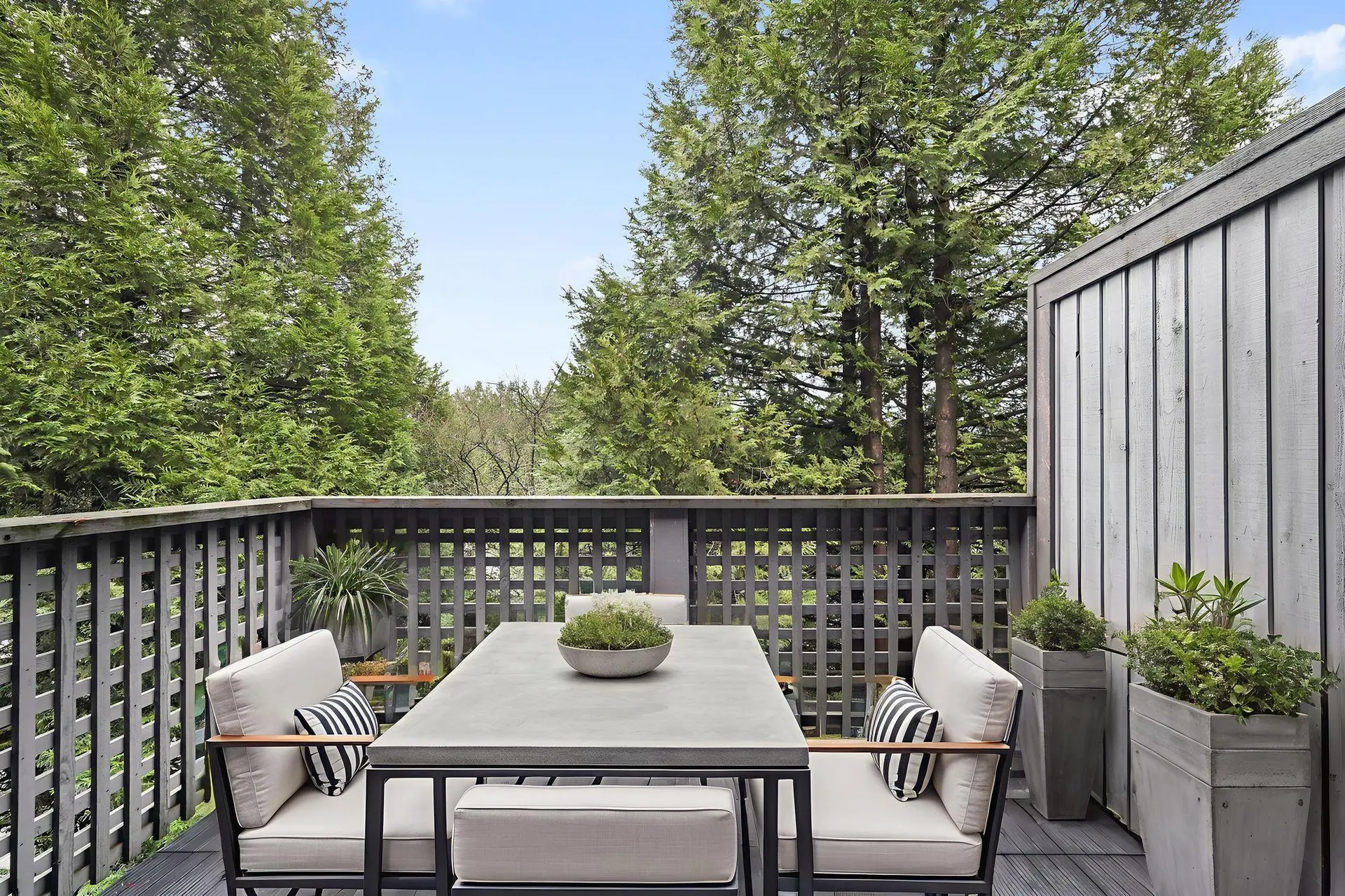 #157 200 Westhill Place - Image 3