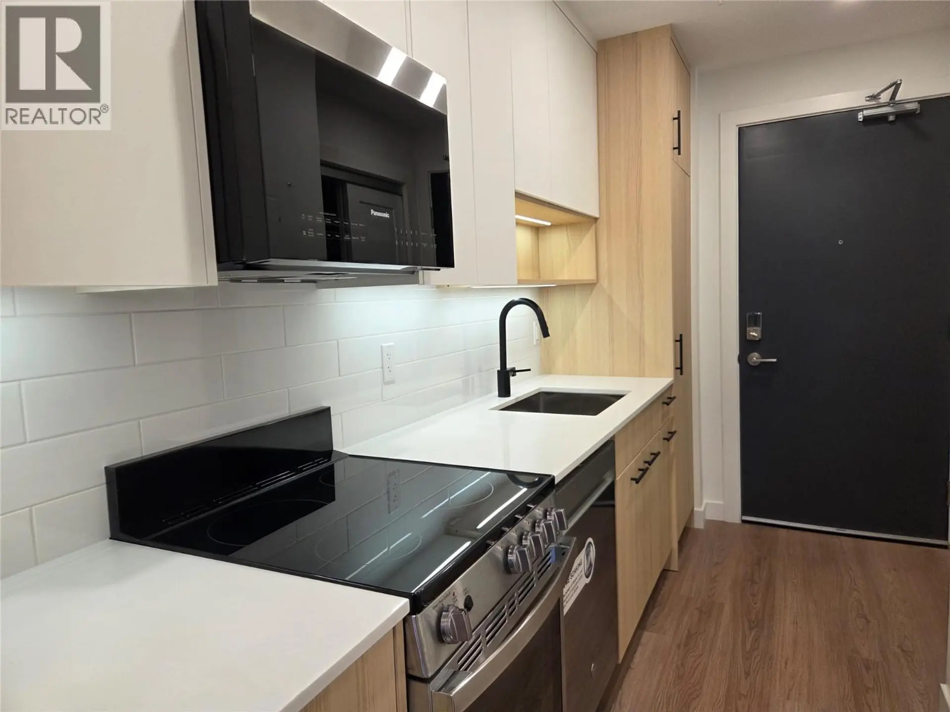 #213 1380 Pridham Avenue - Image 7