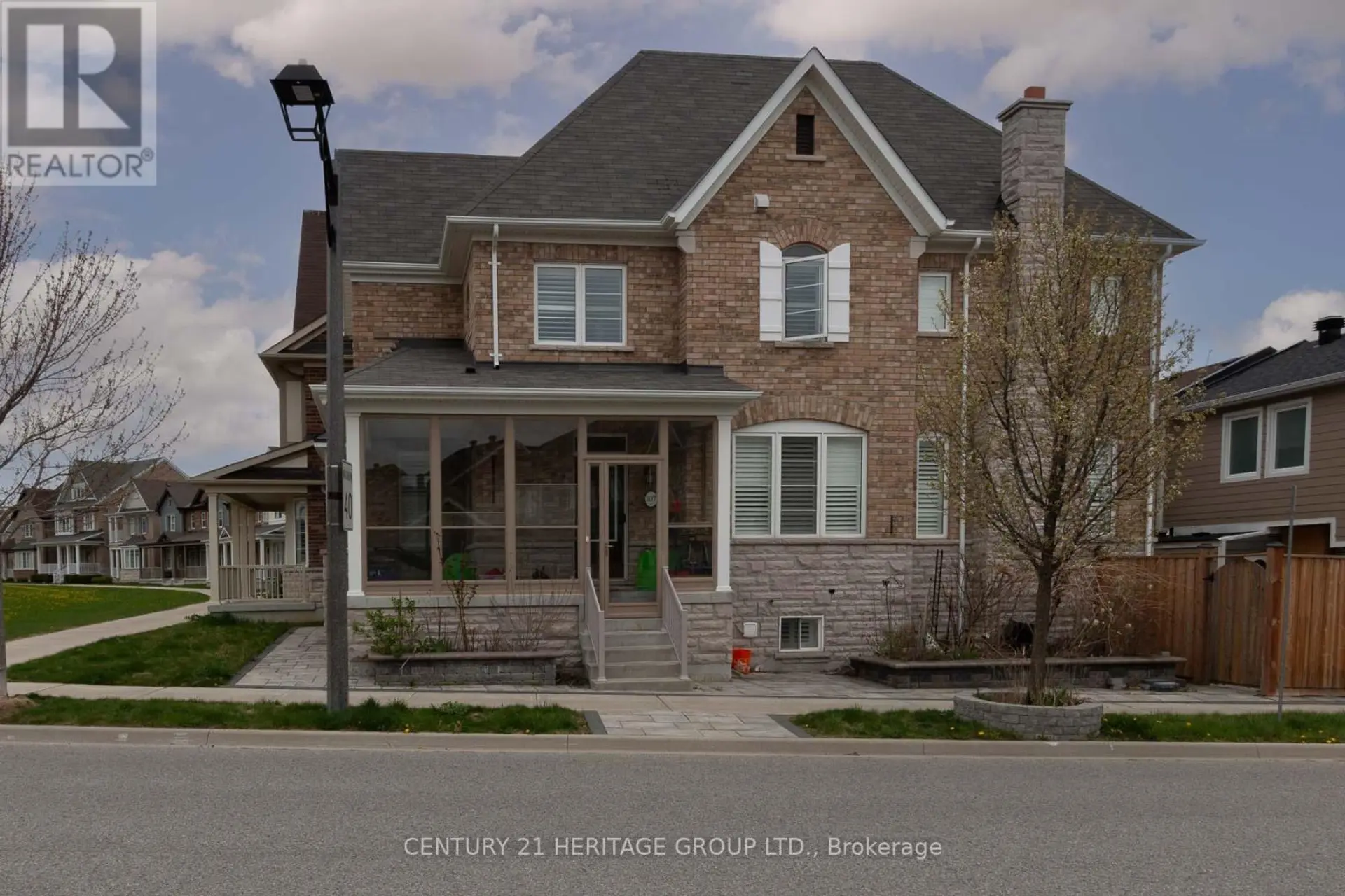 107 LAWRENCE PILKINGTON AVENUE - Image 3