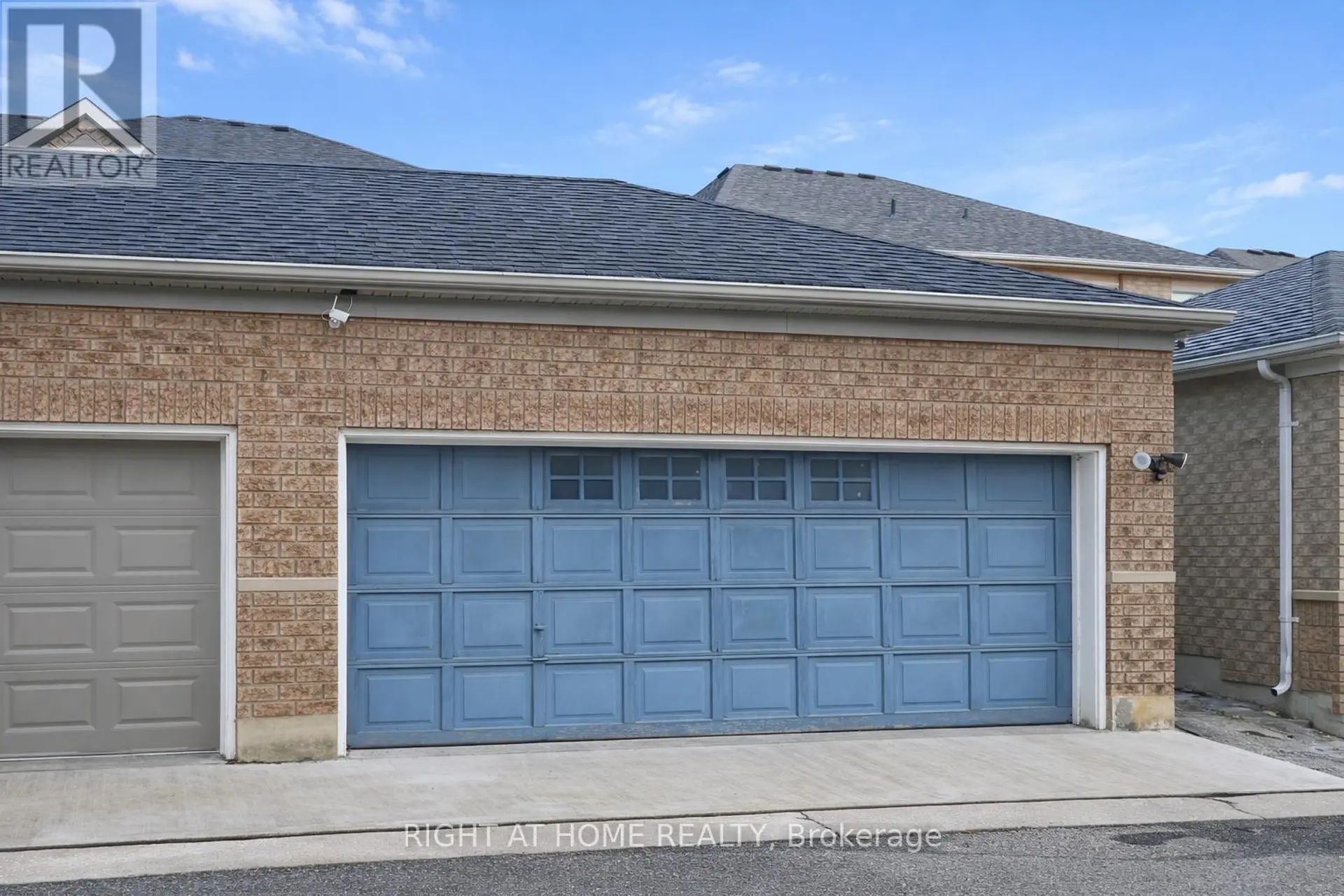 4 FOREST RUN BOULEVARD - Image 19