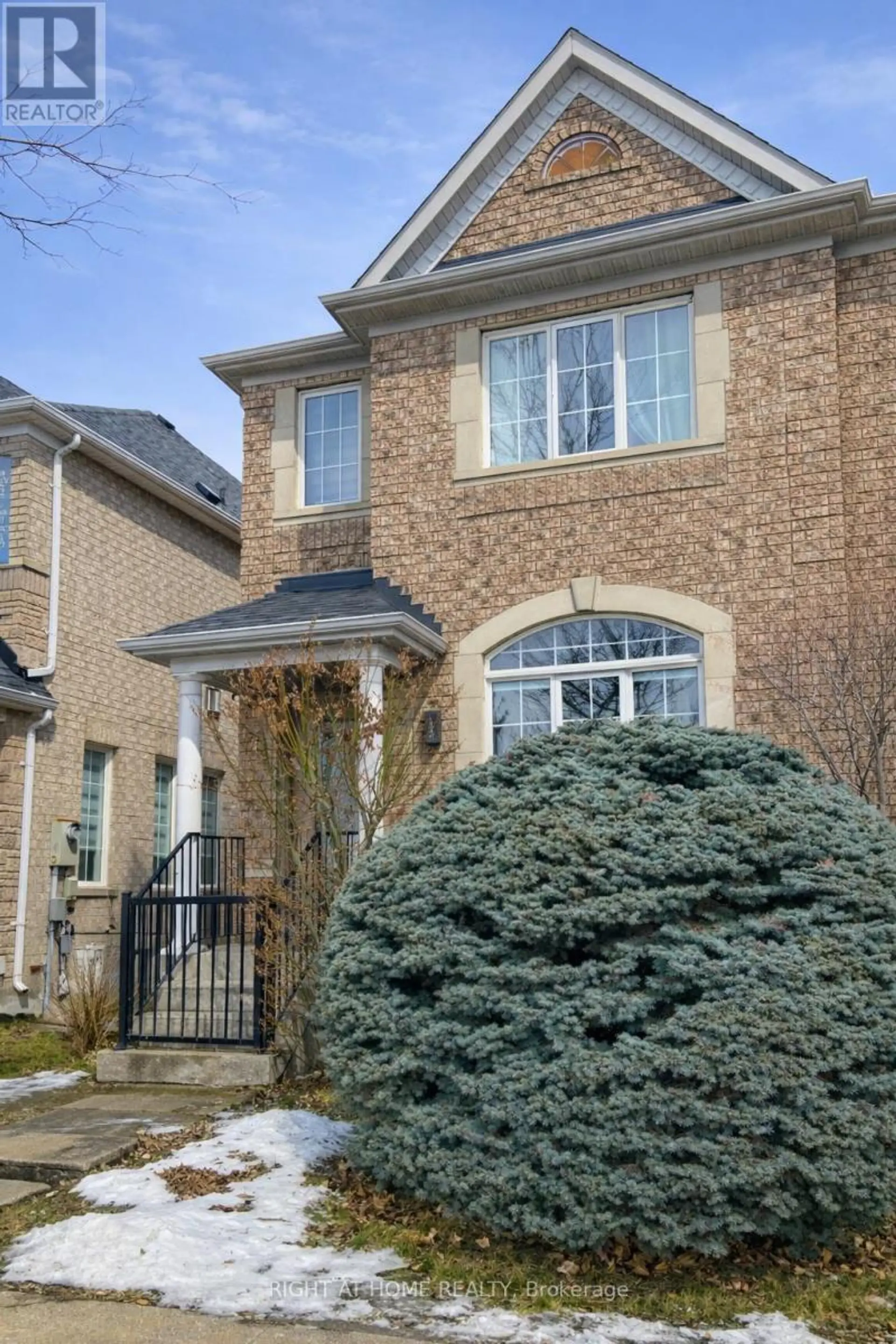4 FOREST RUN BOULEVARD - Image 2