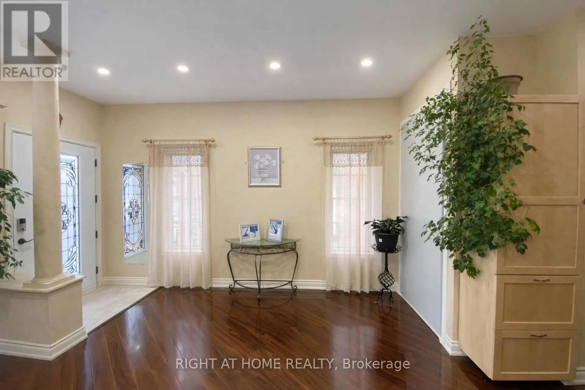 4 FOREST RUN BOULEVARD - Image 3
