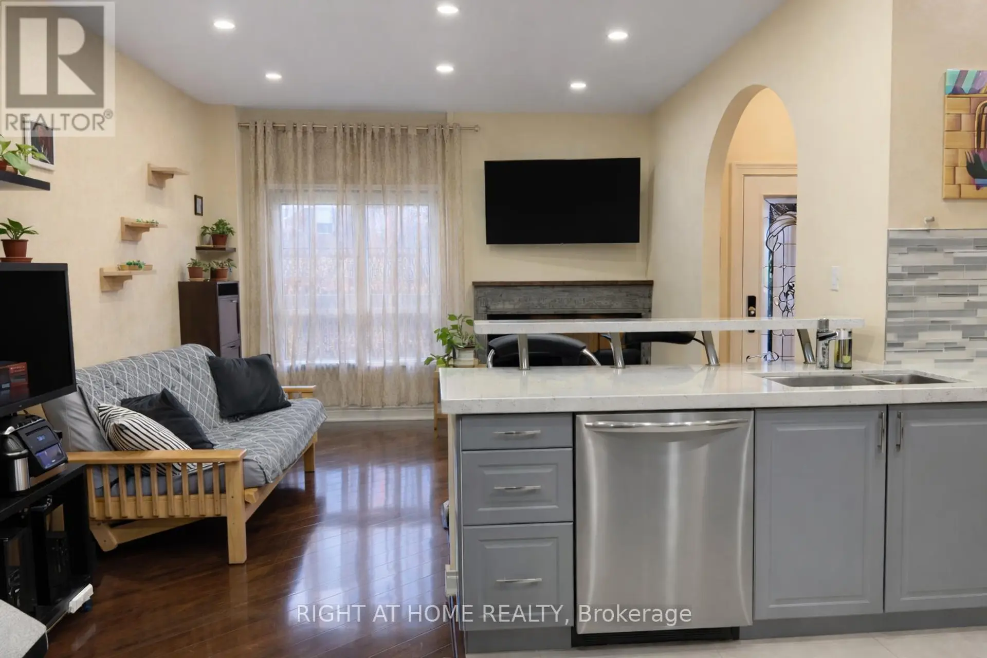 4 FOREST RUN BOULEVARD - Image 8