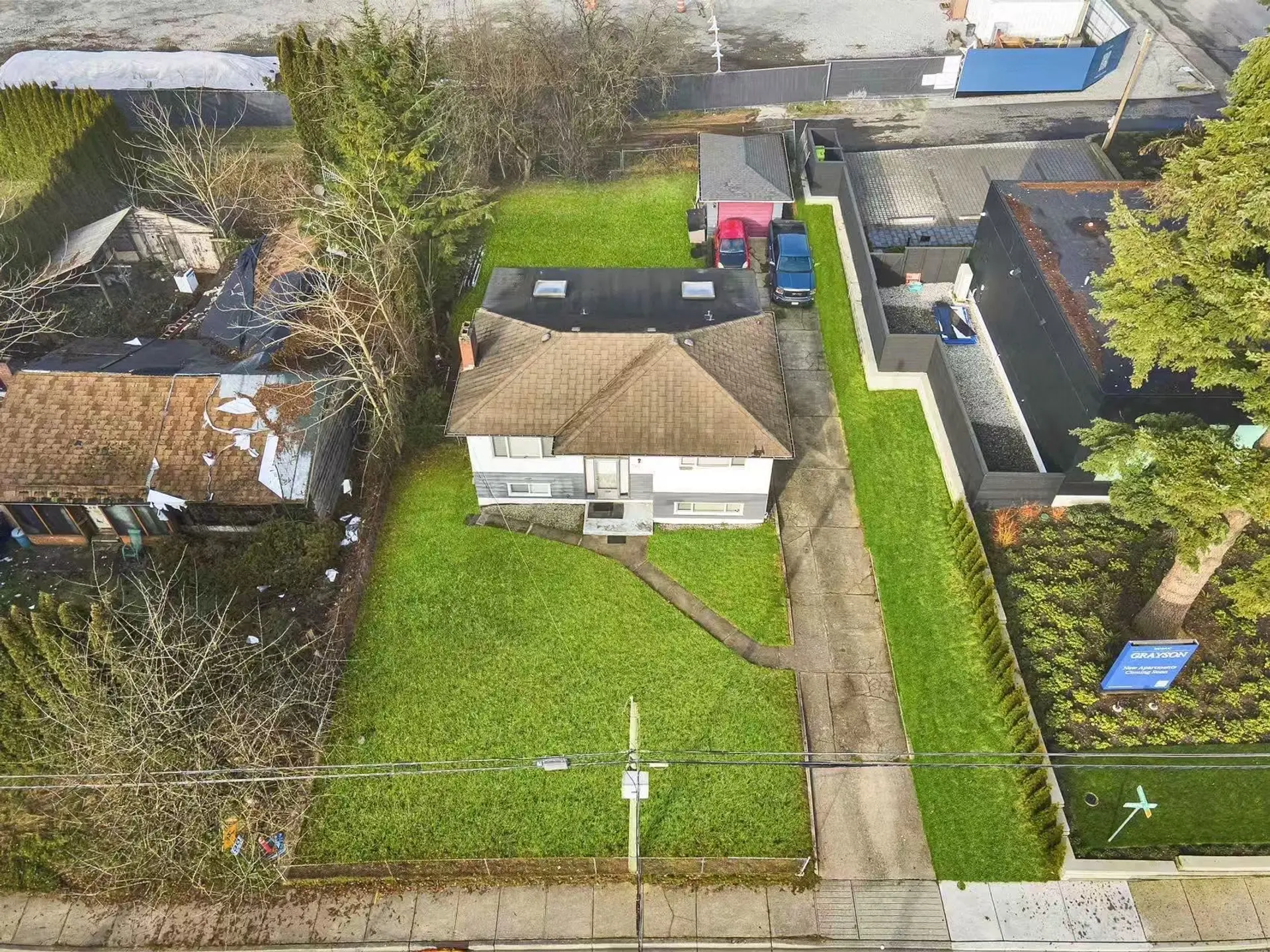 607 Alderson Avenue - Image 3