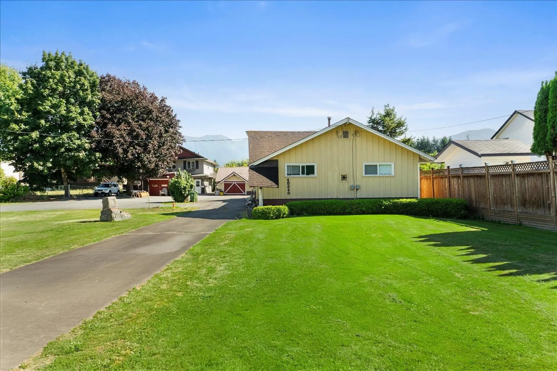 45240 South Sumas Road - Image 2
