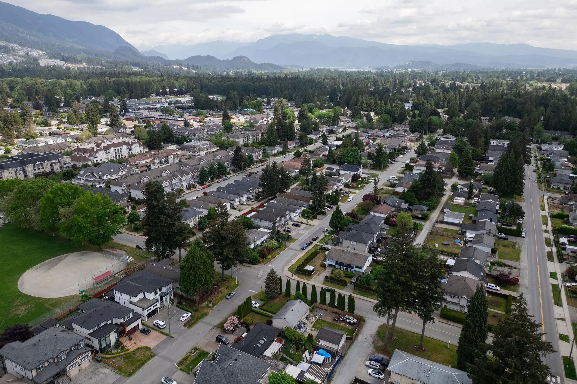 3040 Wellington Street - Image 12