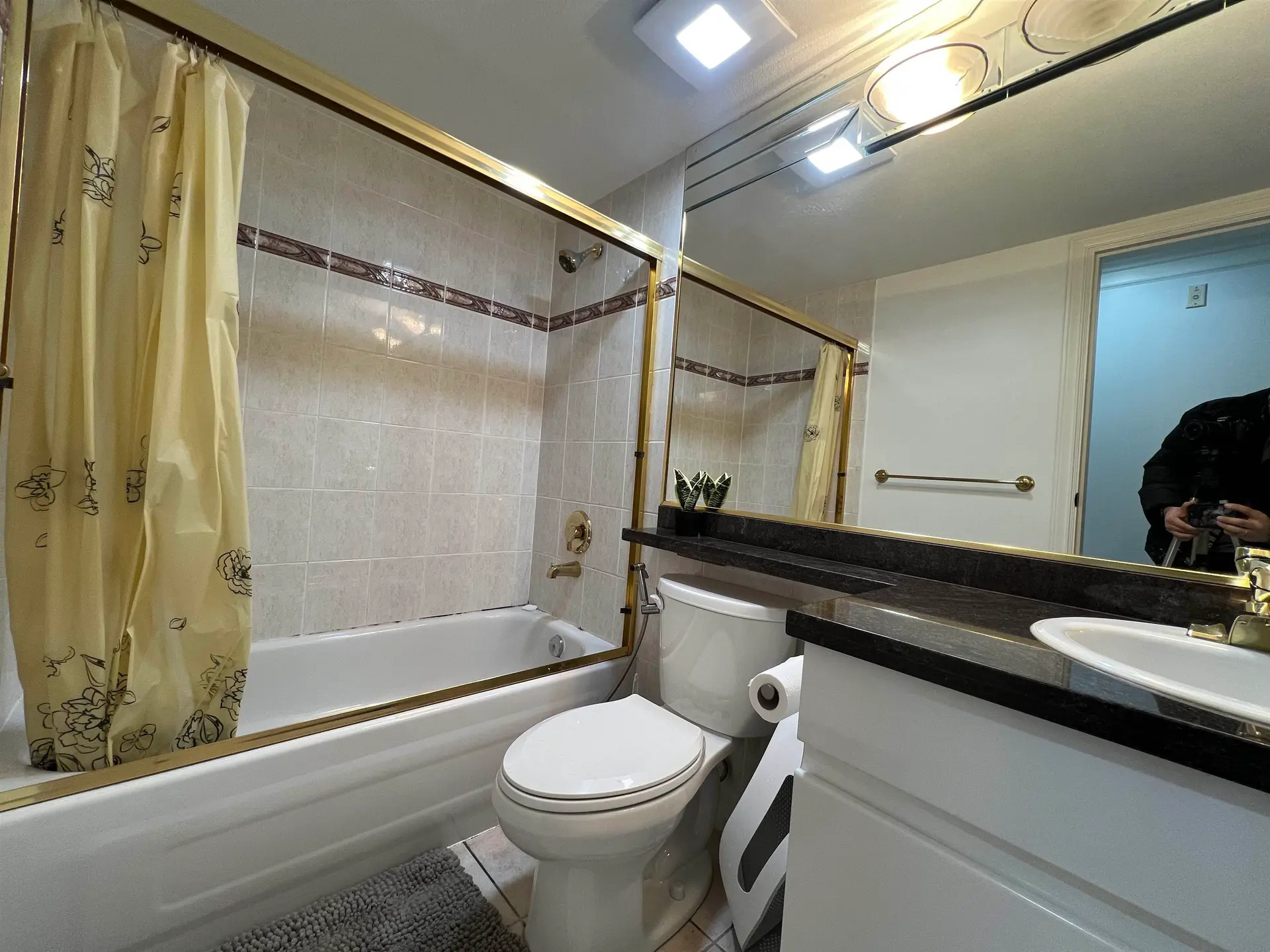 #303 8115 121a Street - Image 10