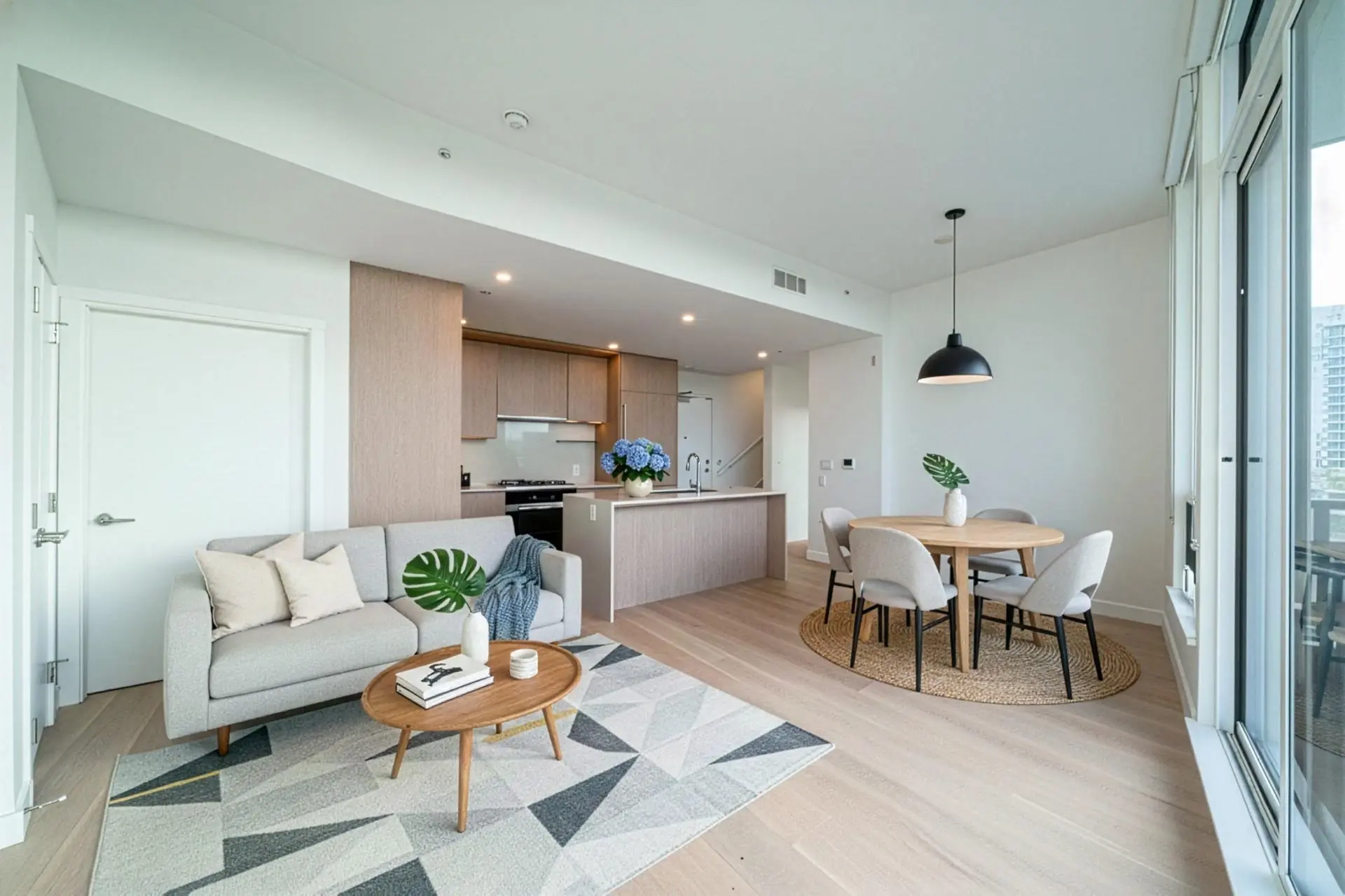 Property at #606 5212 Cambie Street, Vancouver, BC
