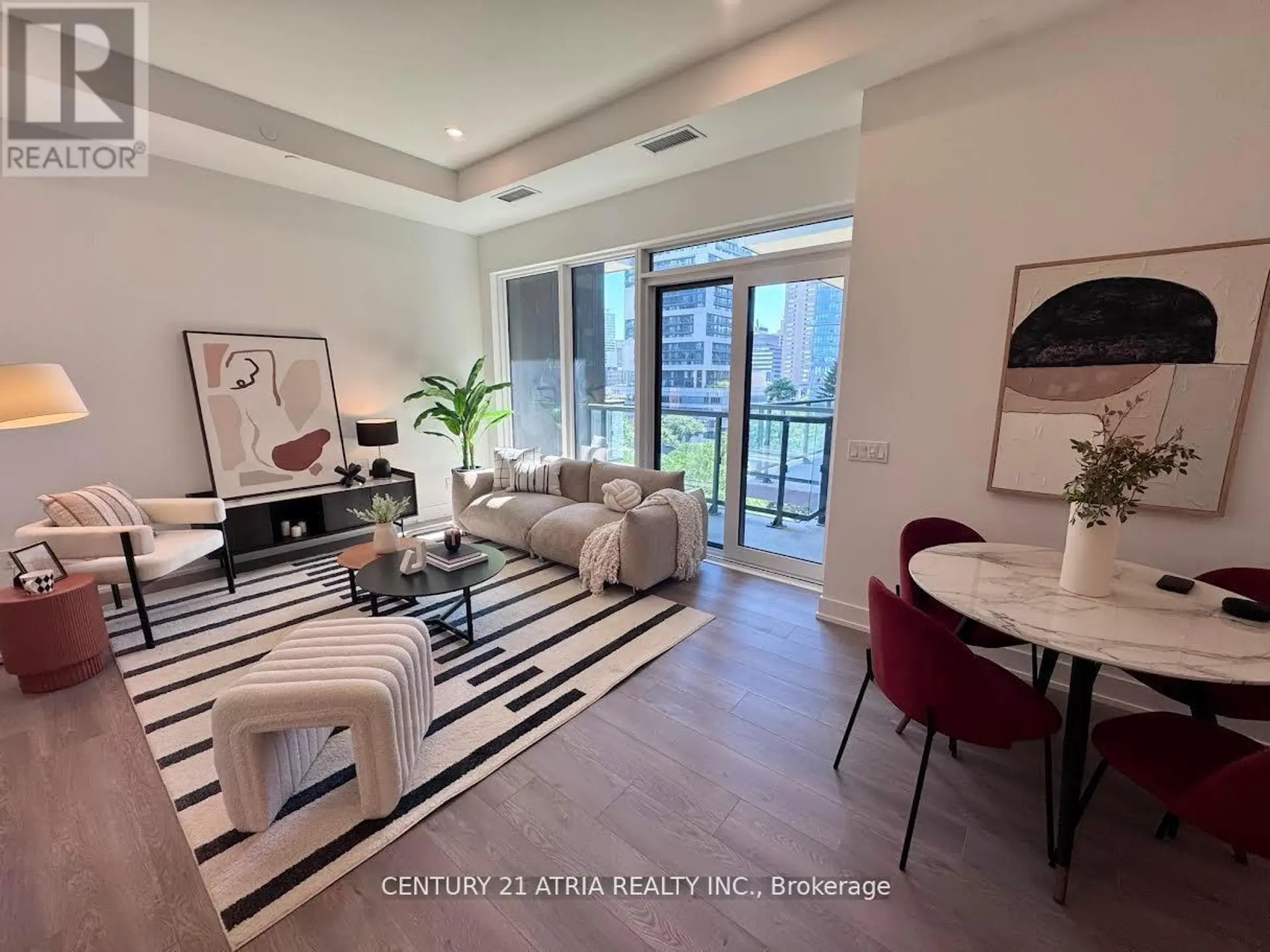 #717 308 JARVIS STREET - Image 2