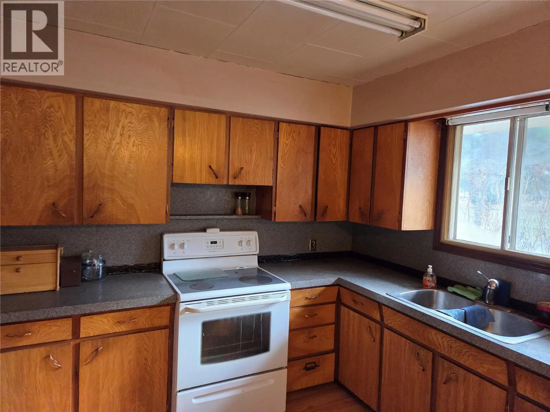 512 12th Avenue - Image 3