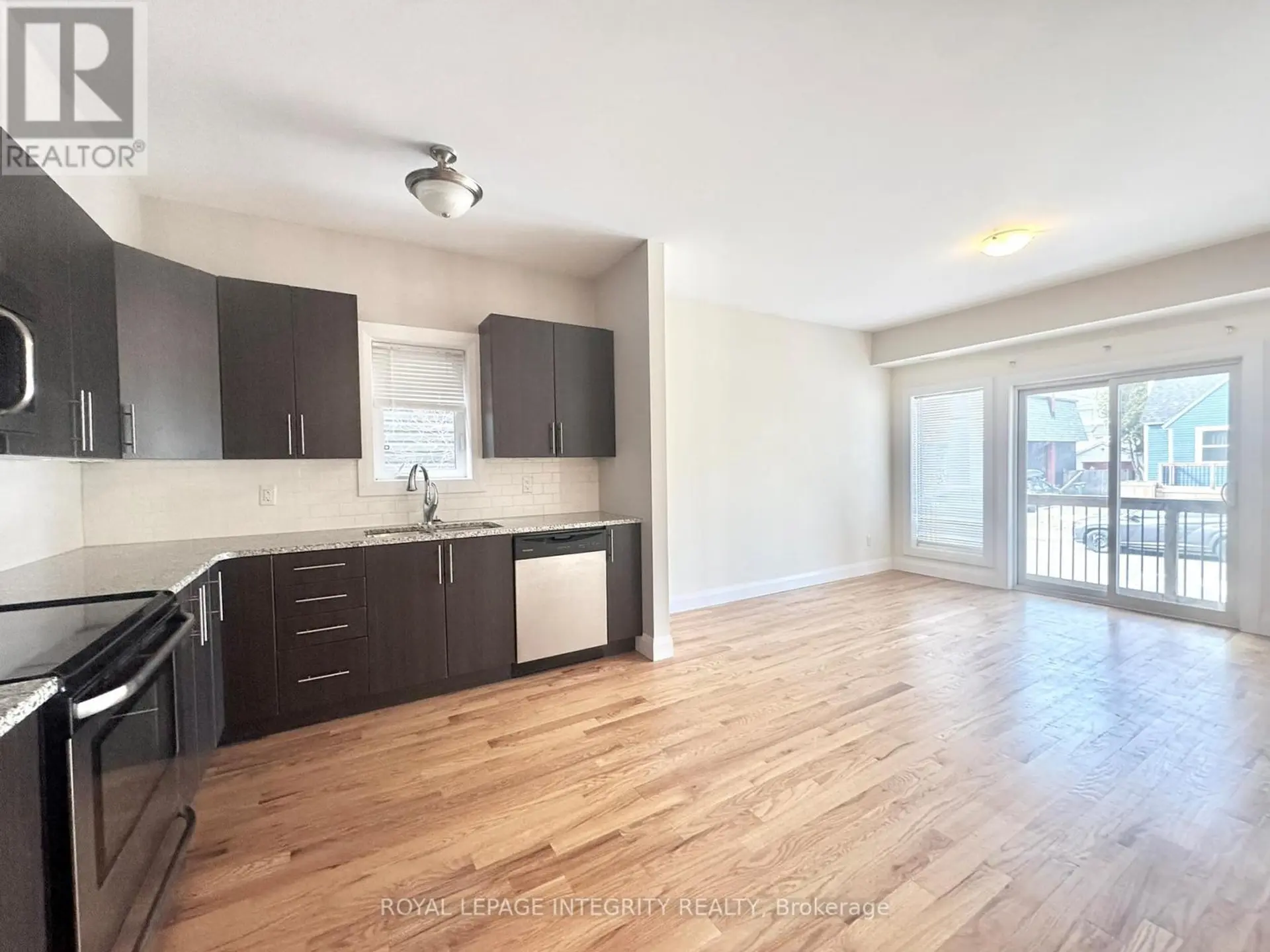 138 KING GEORGE STREET - Image 2