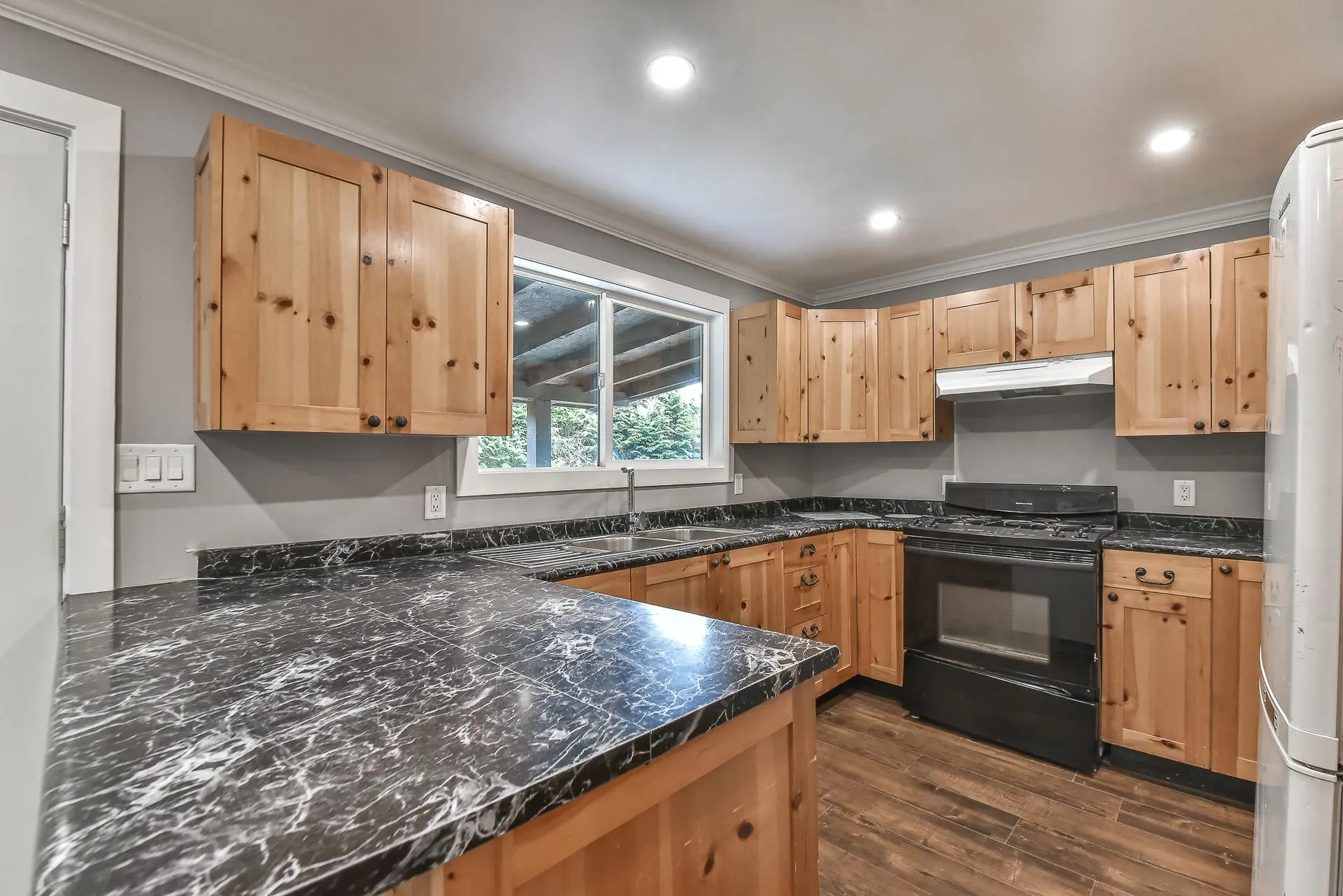 9707 287 Street - Image 4