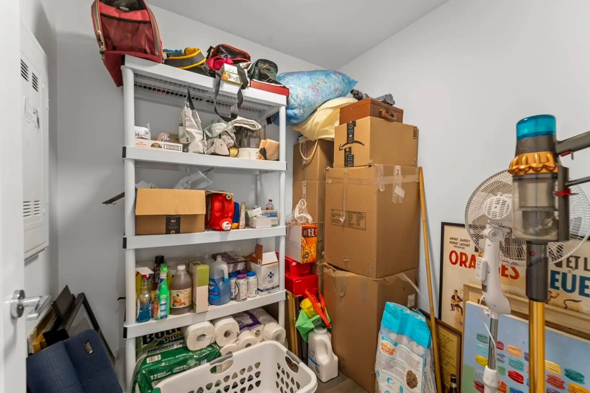 #408 5693 Elizabeth Street - Image 10